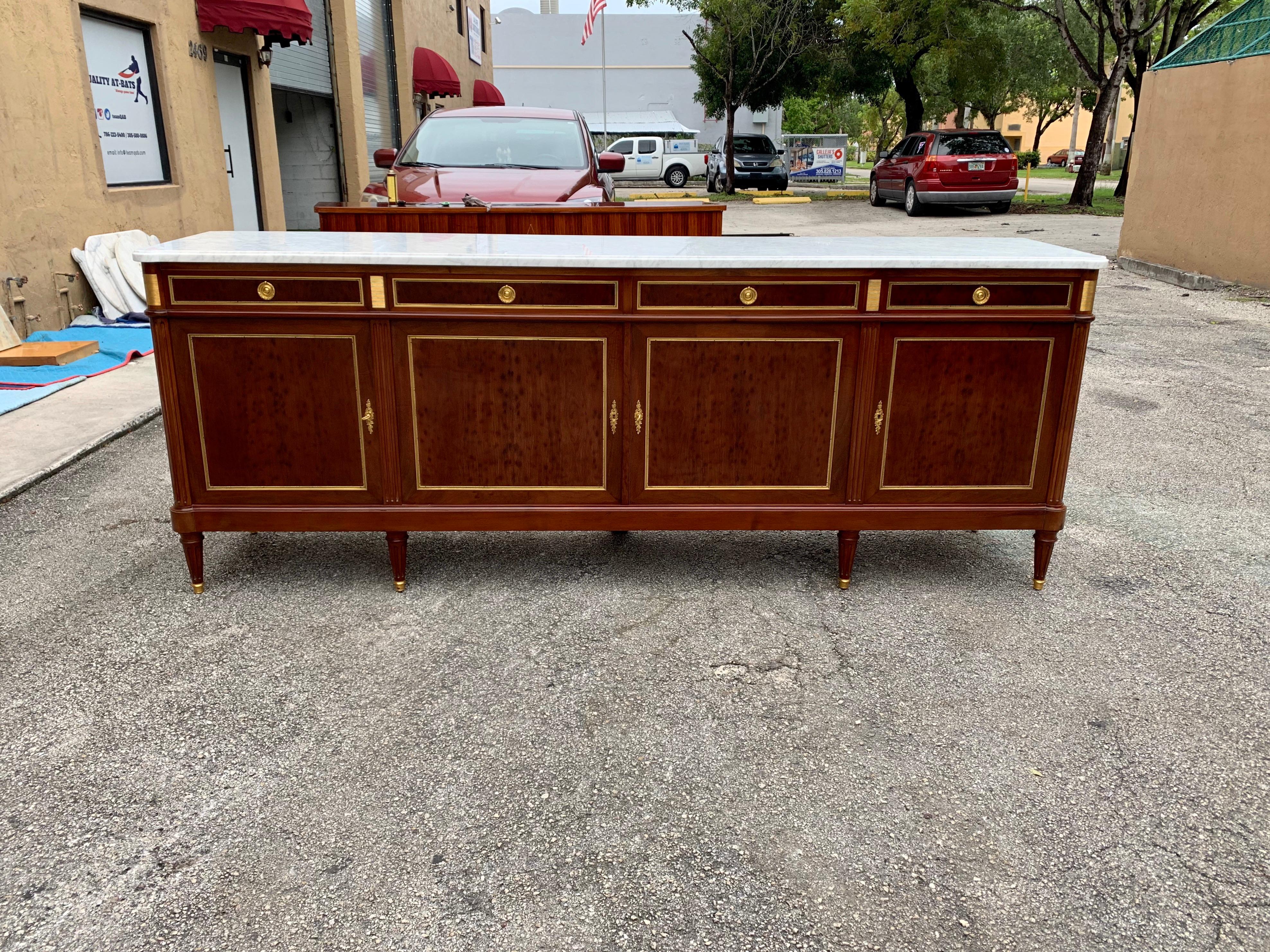 Long French Louis XVI Antique Mahogany Sideboard or Buffet, 1910s In Good Condition In Hialeah, FL