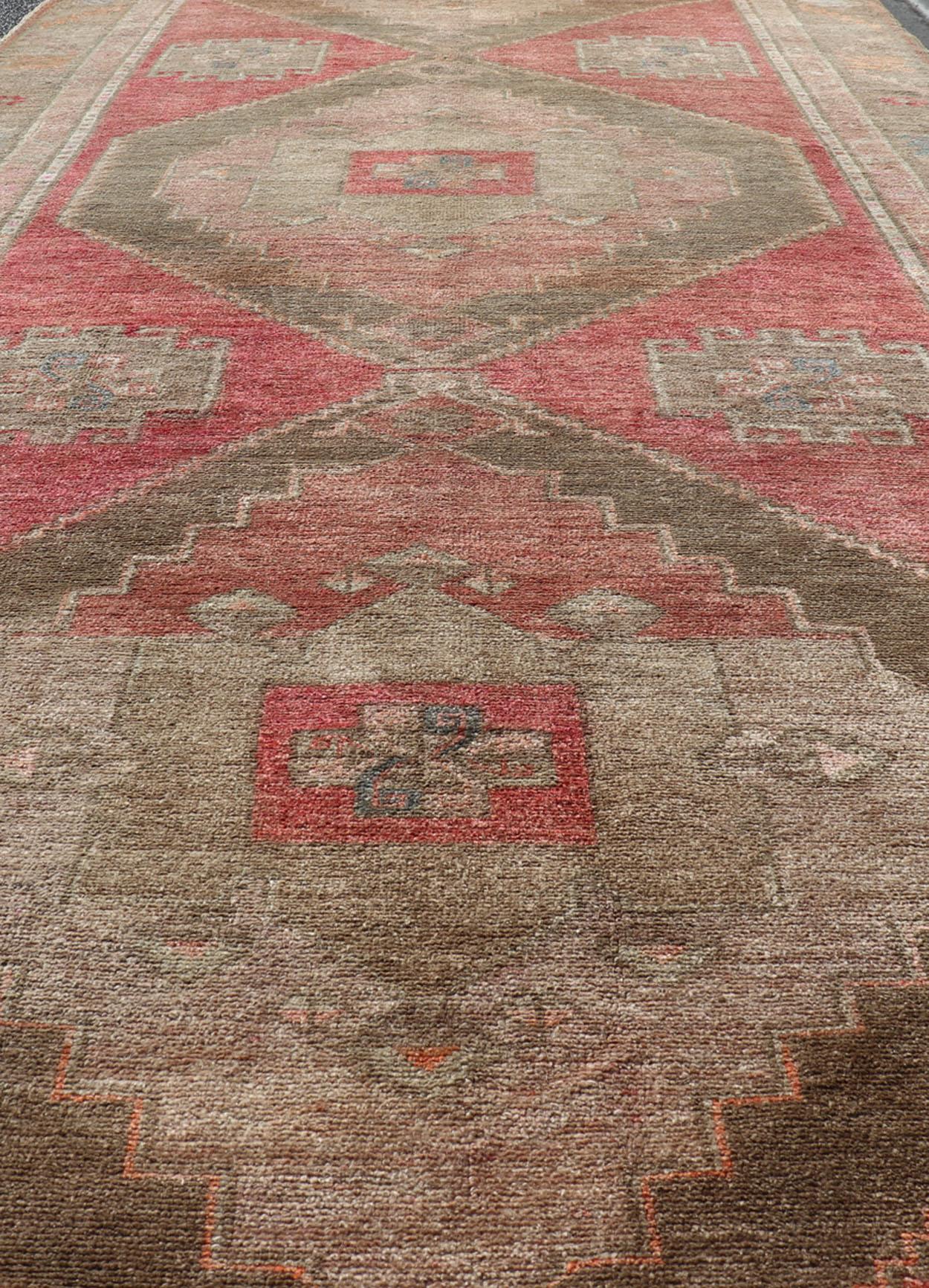 Long Gallery Turkish Vintage Runner with Medallion Design in Green, Pink  For Sale 3