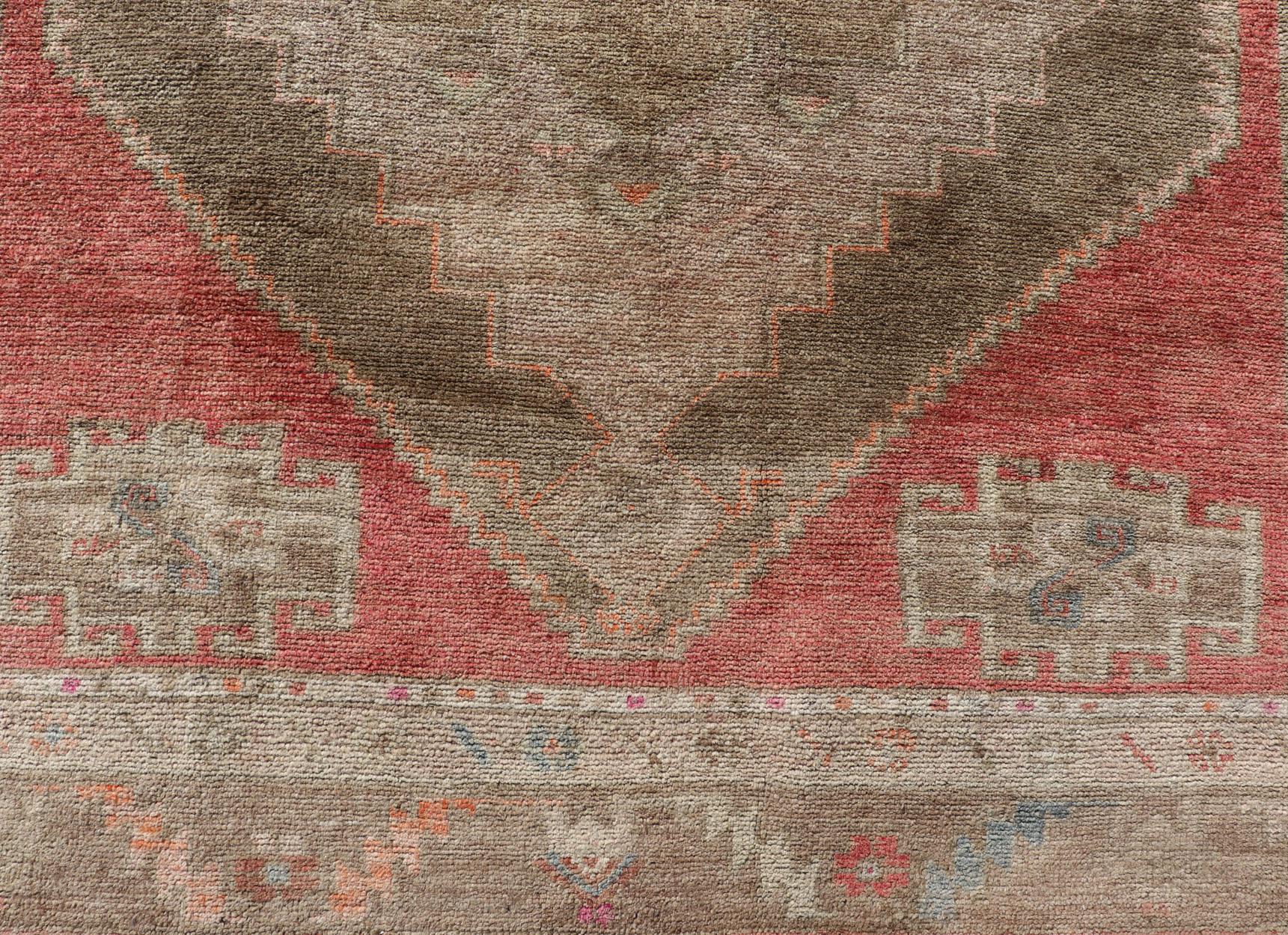 Long Gallery Turkish Vintage Runner with Medallion Design in Green, Pink  In Excellent Condition For Sale In Atlanta, GA