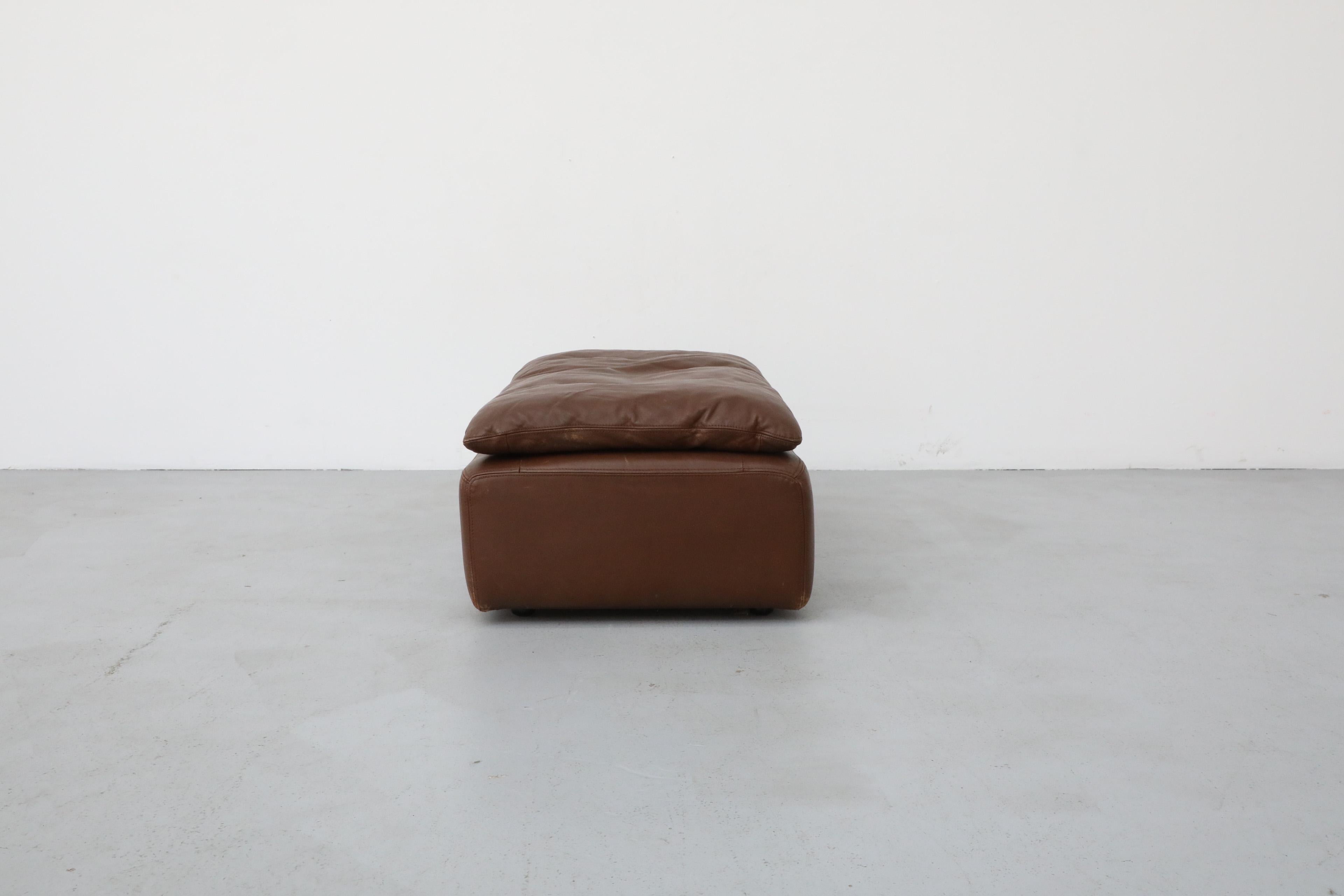 Long Gelderland Brown Leather Ottoman with Top Cushion In Good Condition For Sale In Los Angeles, CA