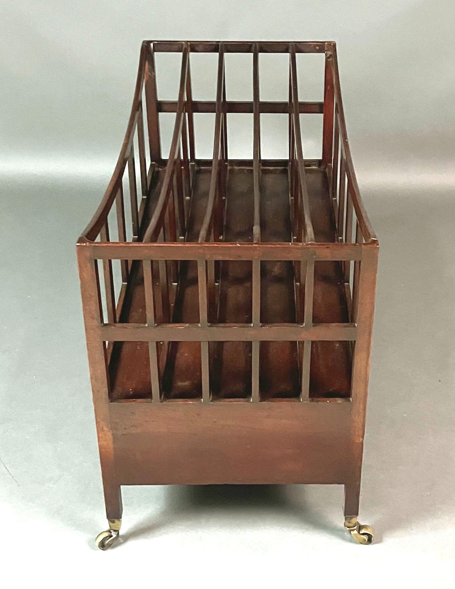 Largo Georgiano Sheraton Caoba Canterbury finales del siglo XVIII en venta