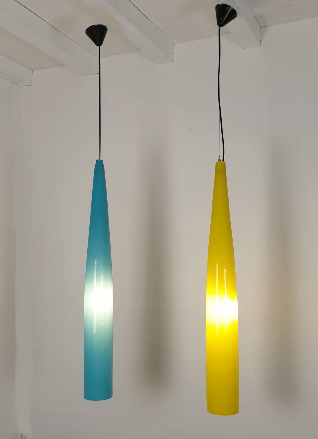 Tall glass pendants by Alessandro Pianon for Vistosi - a pair In Excellent Condition For Sale In Dallas, TX