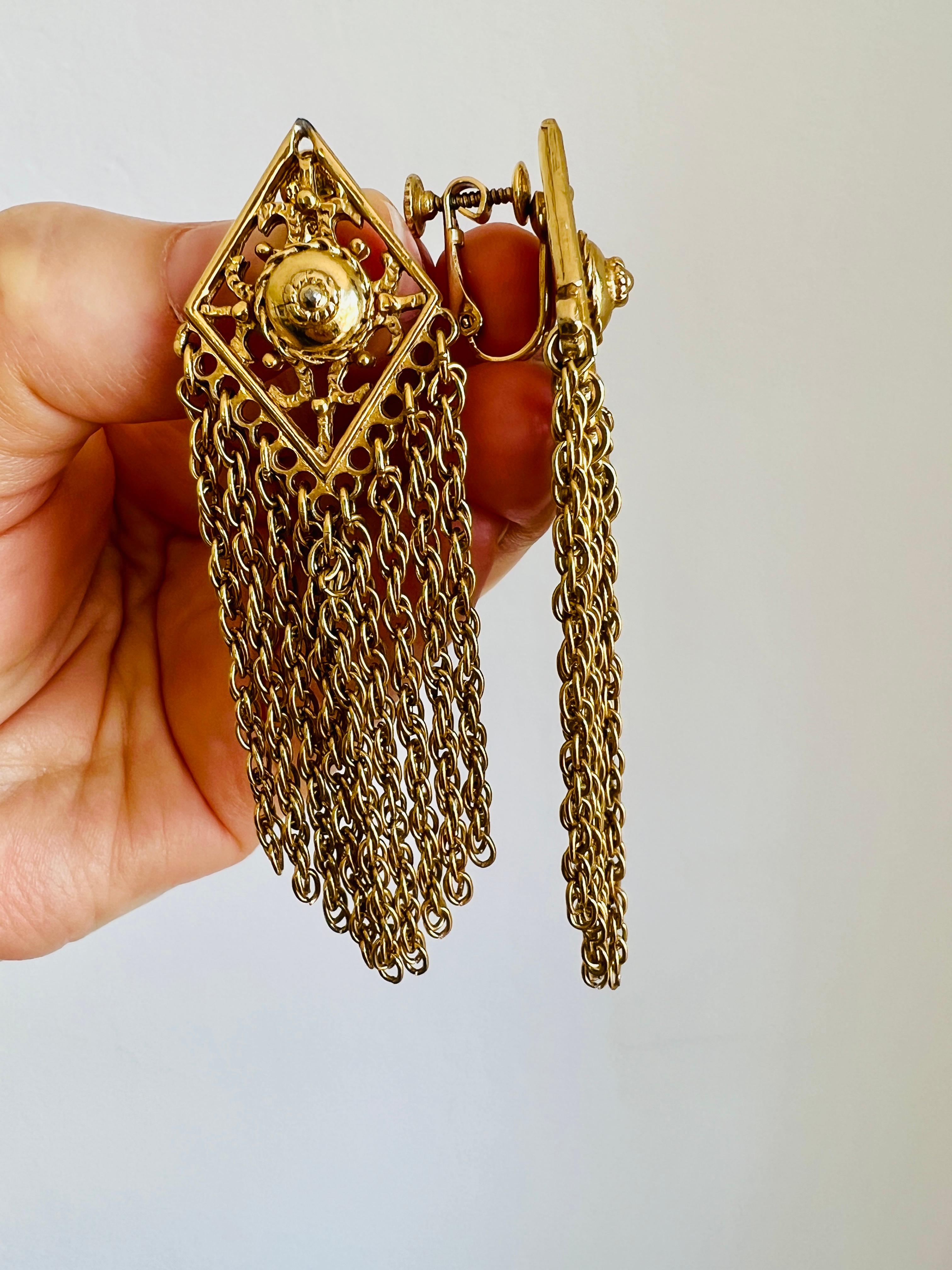 Long Gold Chain Tassel Dangle Clip on Earrings For Sale 2