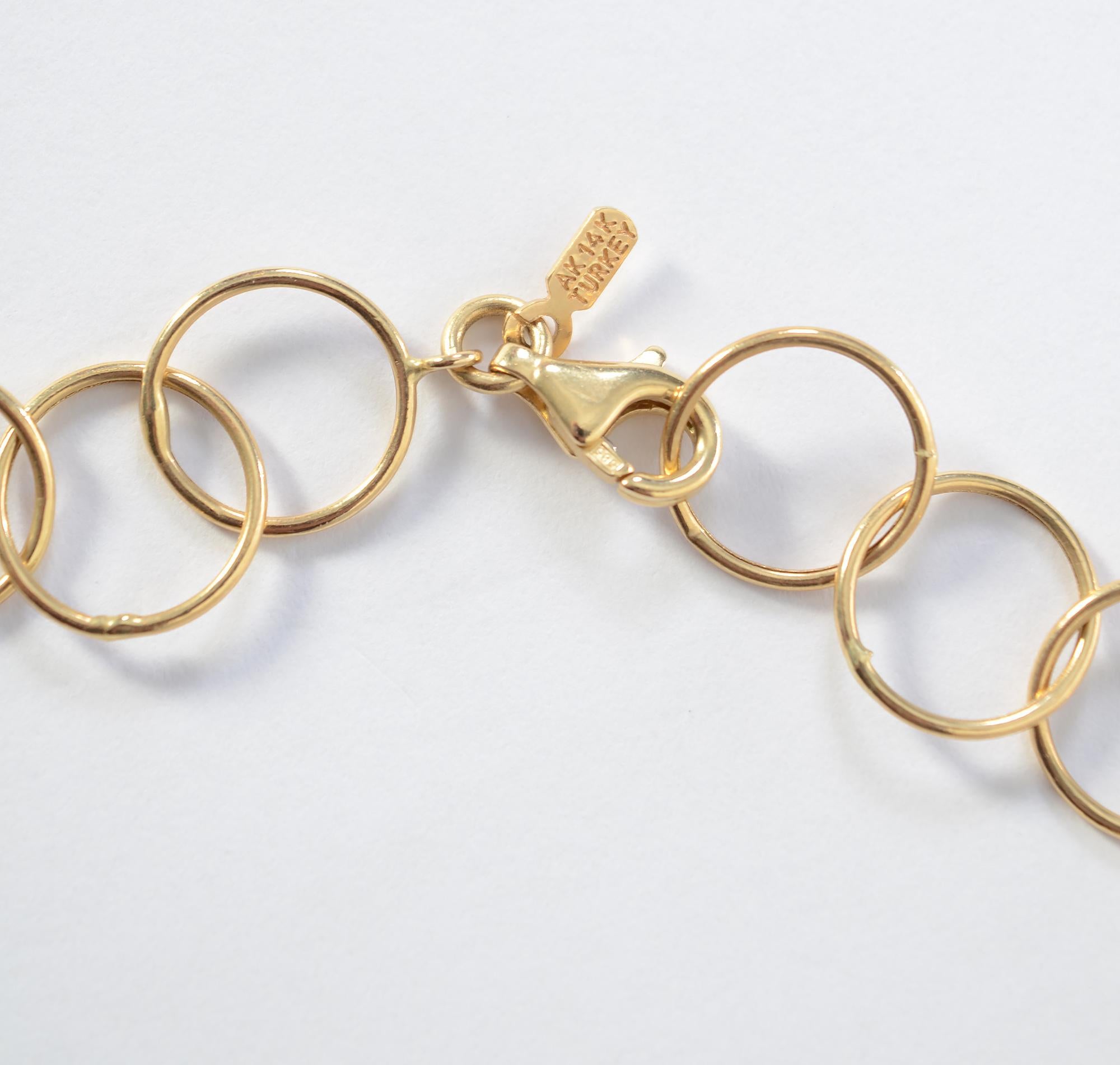 Lange goldene Kreise Halskette für Damen oder Herren im Angebot