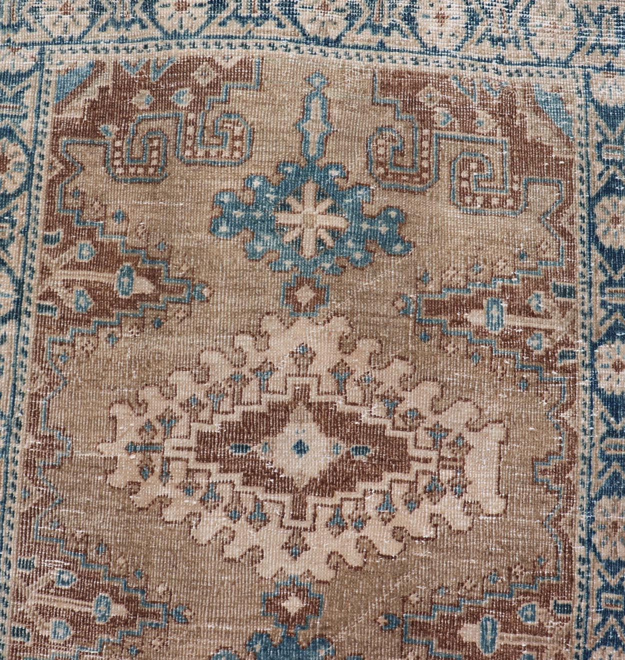 Heriz Serapi Long Hand-Knotted Antique Heriz Runner in Wool with Sub-Geometric Medallions For Sale