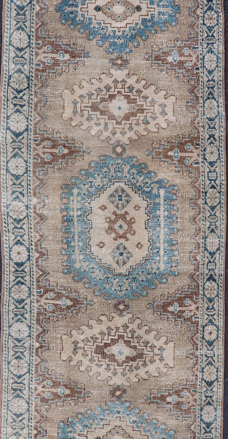 Long Hand-Knotted Antique Heriz Runner in Wool with Sub-Geometric Medallions For Sale 1