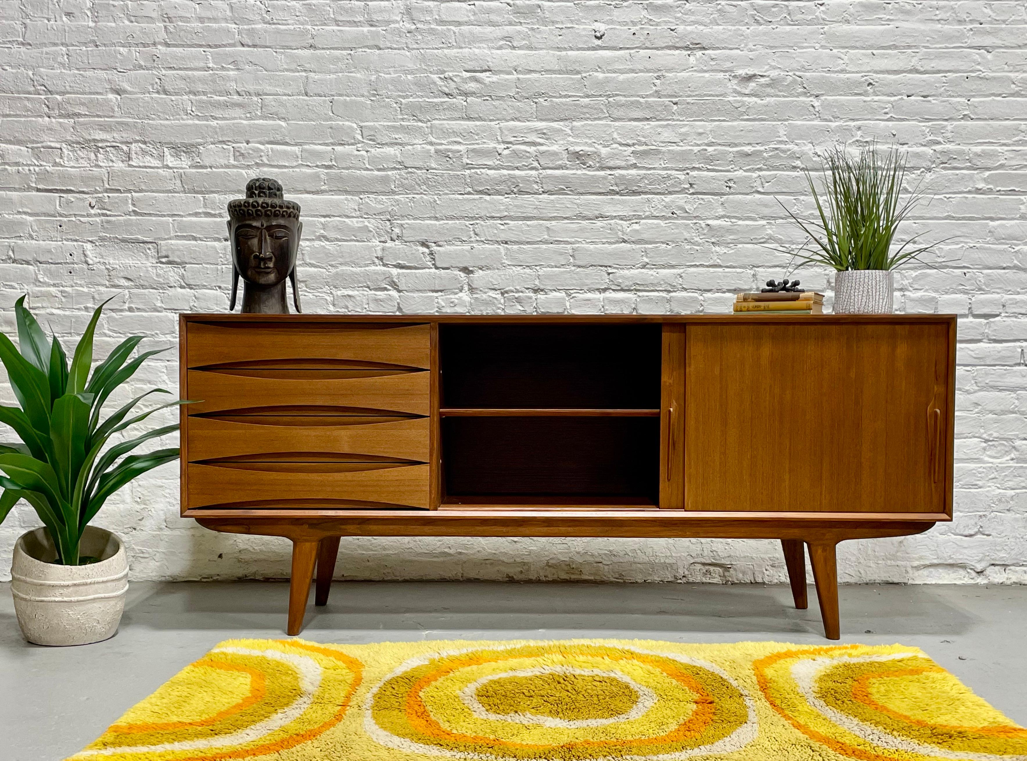 LONG + Handsome Mid Century Modern styled Teak CREDENZA / Sideboard For Sale 3