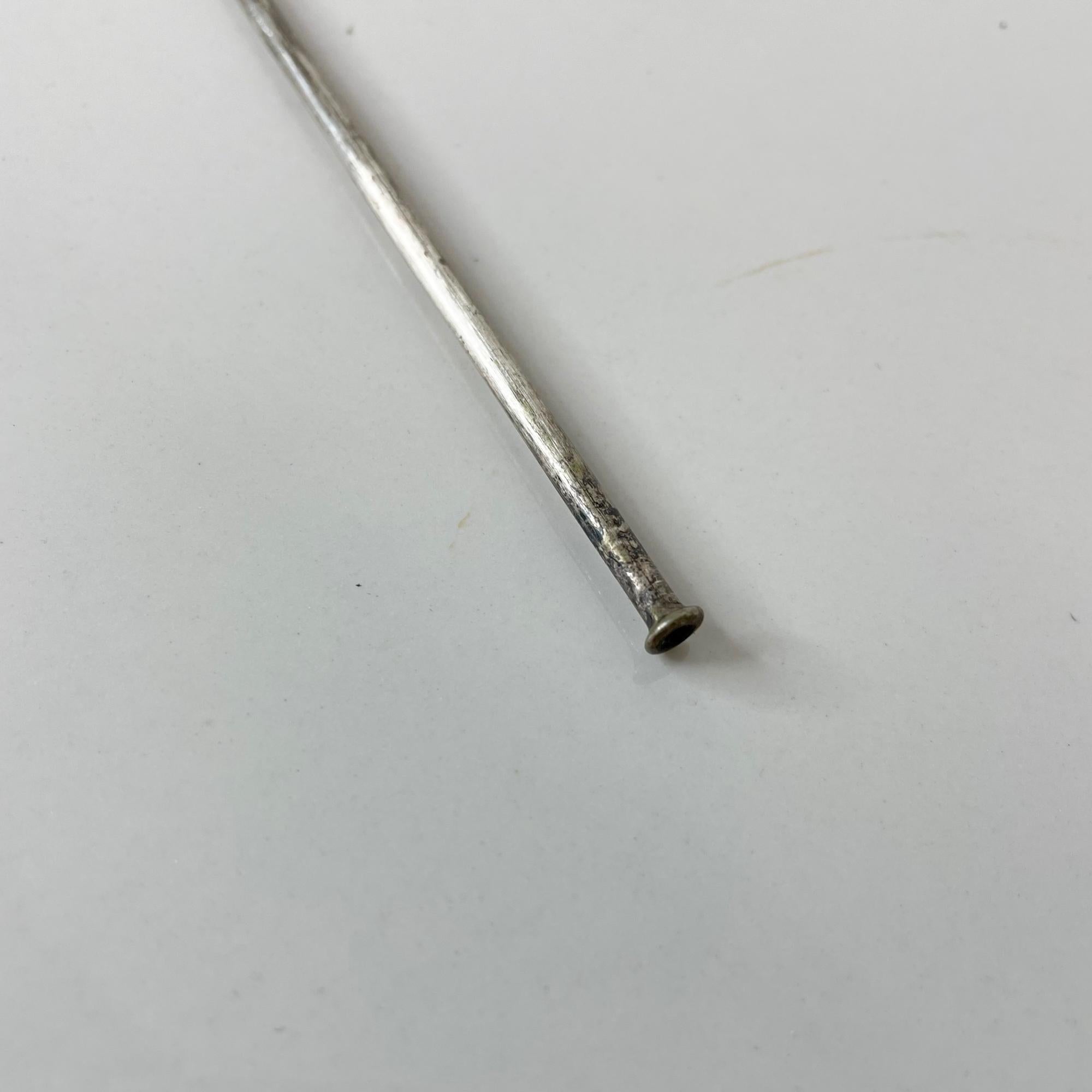 Messicano Cucchiaio da cocktail lungo per ghiaccio con scultura a forma di foglia in argento 925 Messico 1950 in vendita