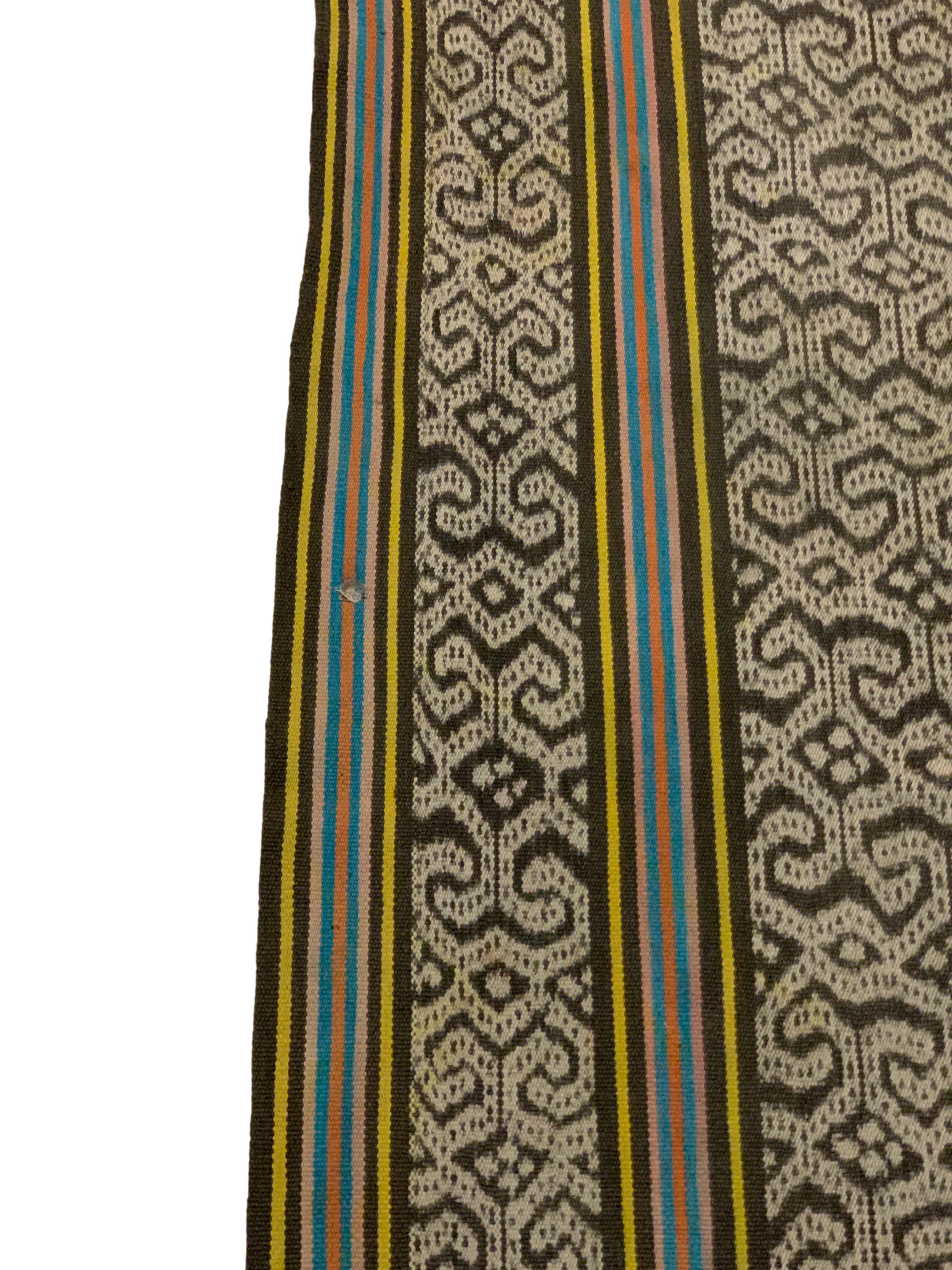 Long ikat Textile from Sumba Island Tribal Motifs, Indonesia In Good Condition In Jimbaran, Bali