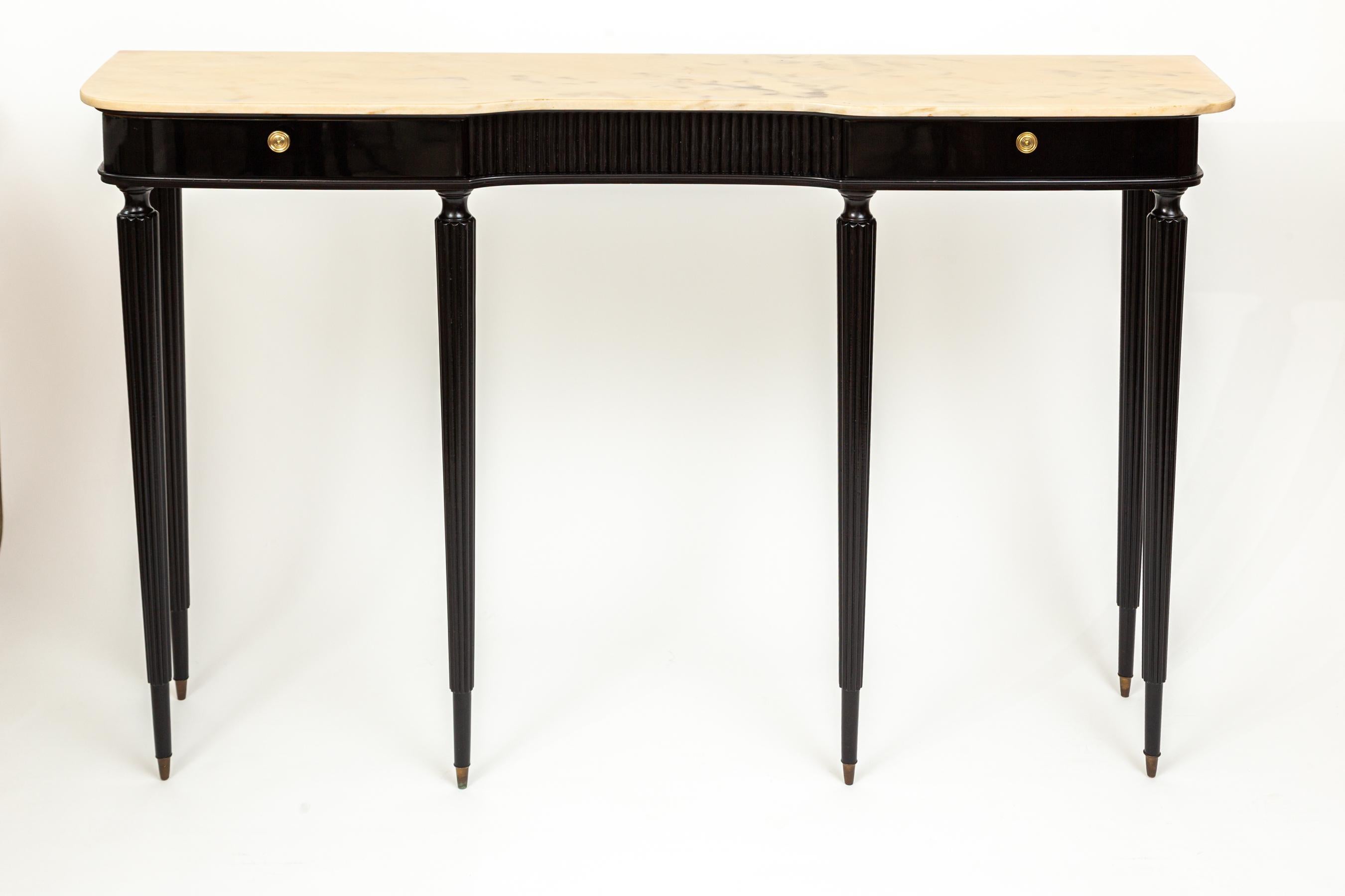 Long Italian Neoclassical Style Lacquered Console In Good Condition For Sale In Westport, CT