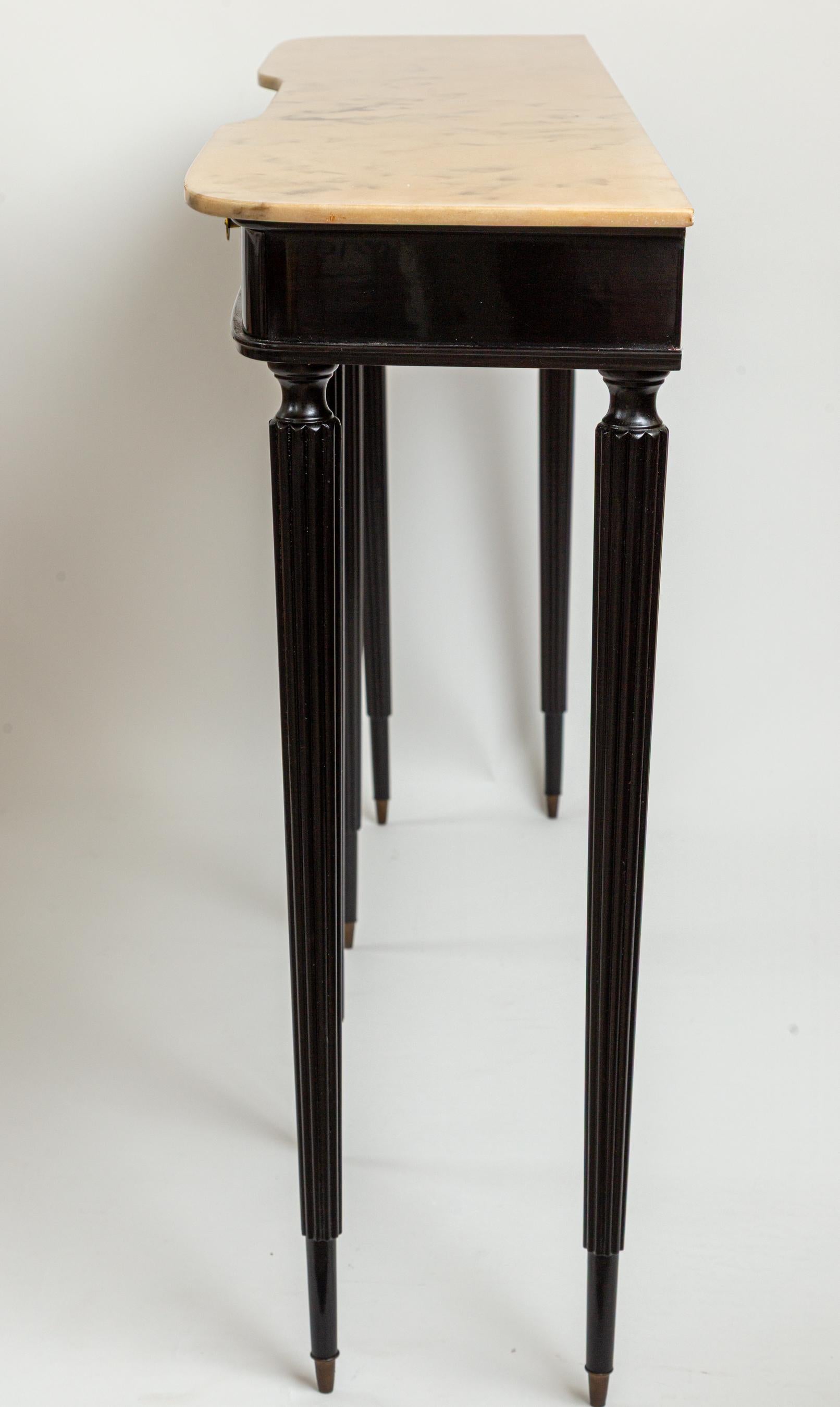 Long Italian Neoclassical Style Lacquered Console For Sale 4