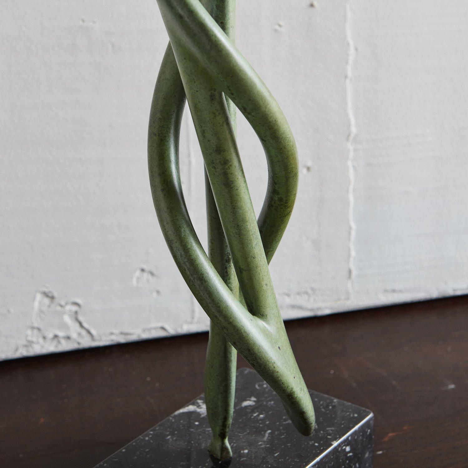 Long Knot Twist in Verde Olivia by Karl Geckler For Sale 3
