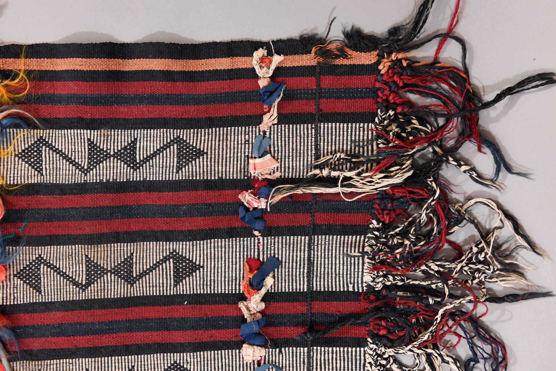 Langer Kudestan-Streifen im Zustand „Hervorragend“ im Angebot in Alessandria, Piemonte