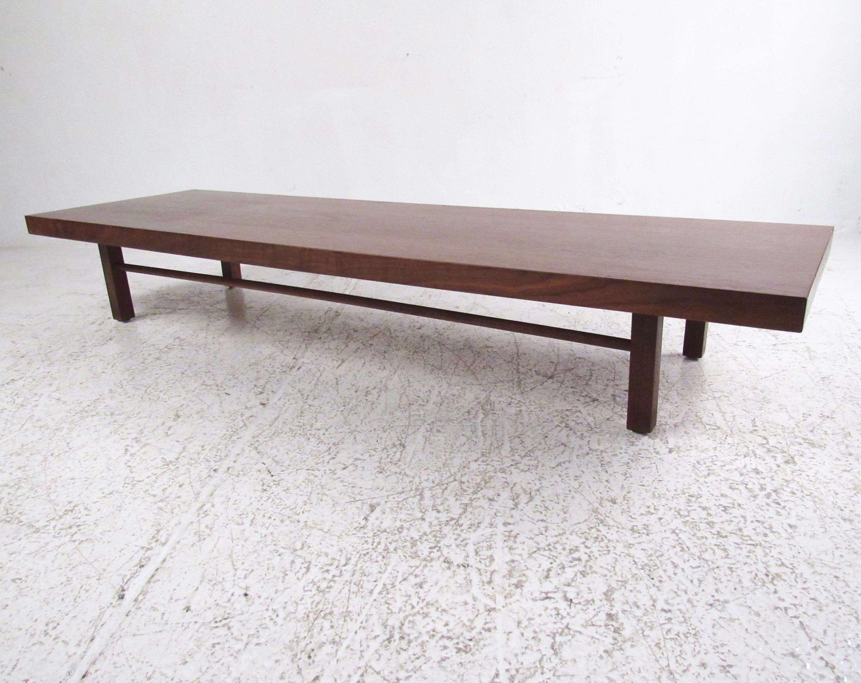 Mid-Century Modern Long Low Coffee Table by Milo Baughman for Thayer Coggin