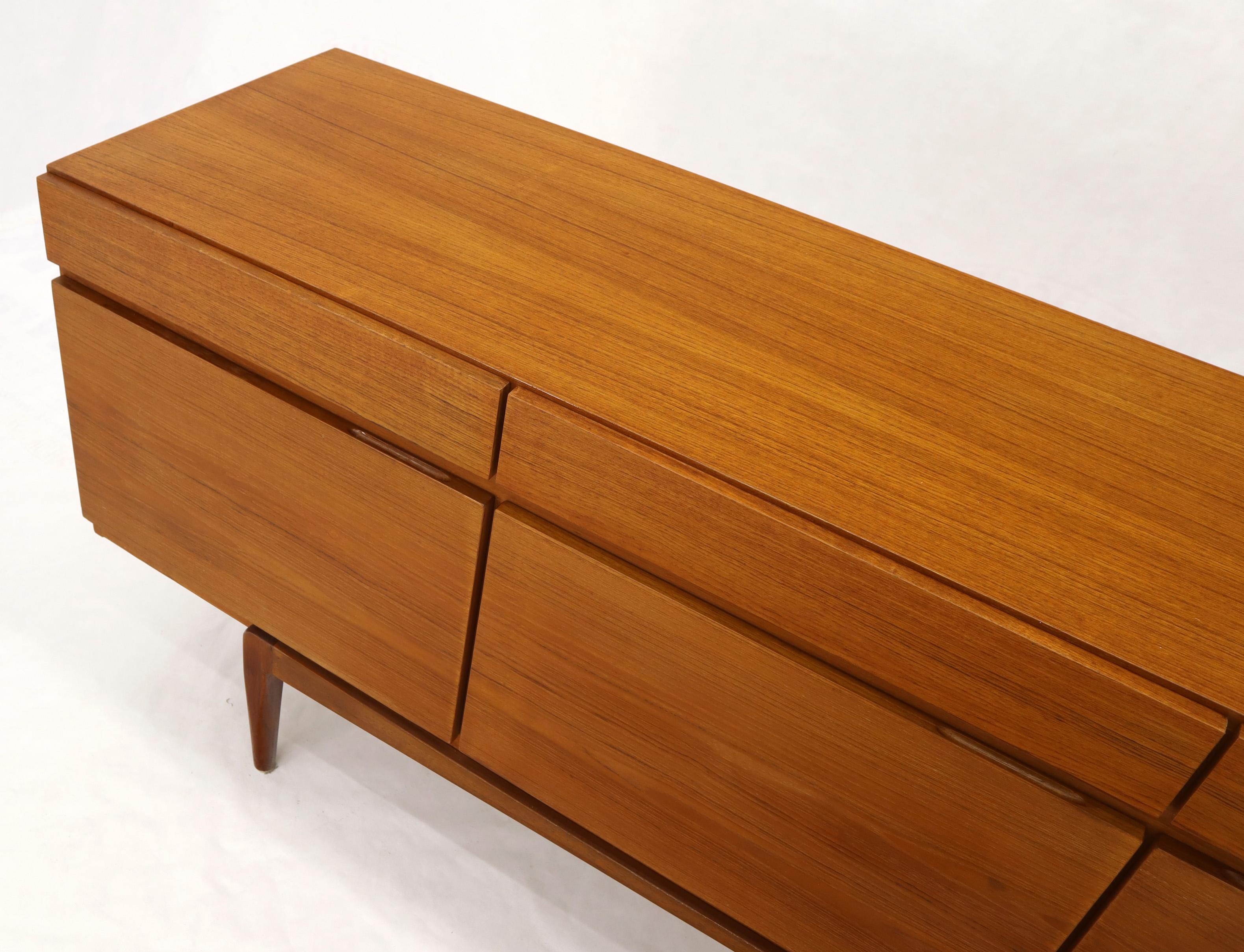 Long Low Danish Mid-Century Modern Credenza Four Doors and Drawers Compartments  In Excellent Condition In Rockaway, NJ