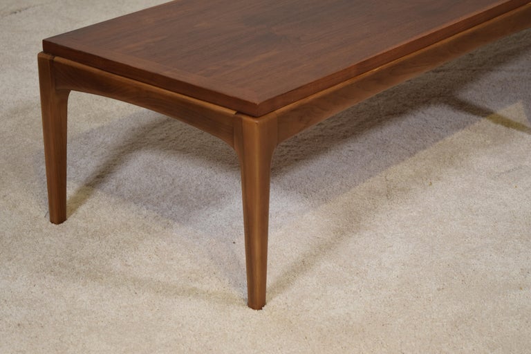 Featured image of post Low Profile Sofa Table / This sofa tray table combines smoothly style and functionality.