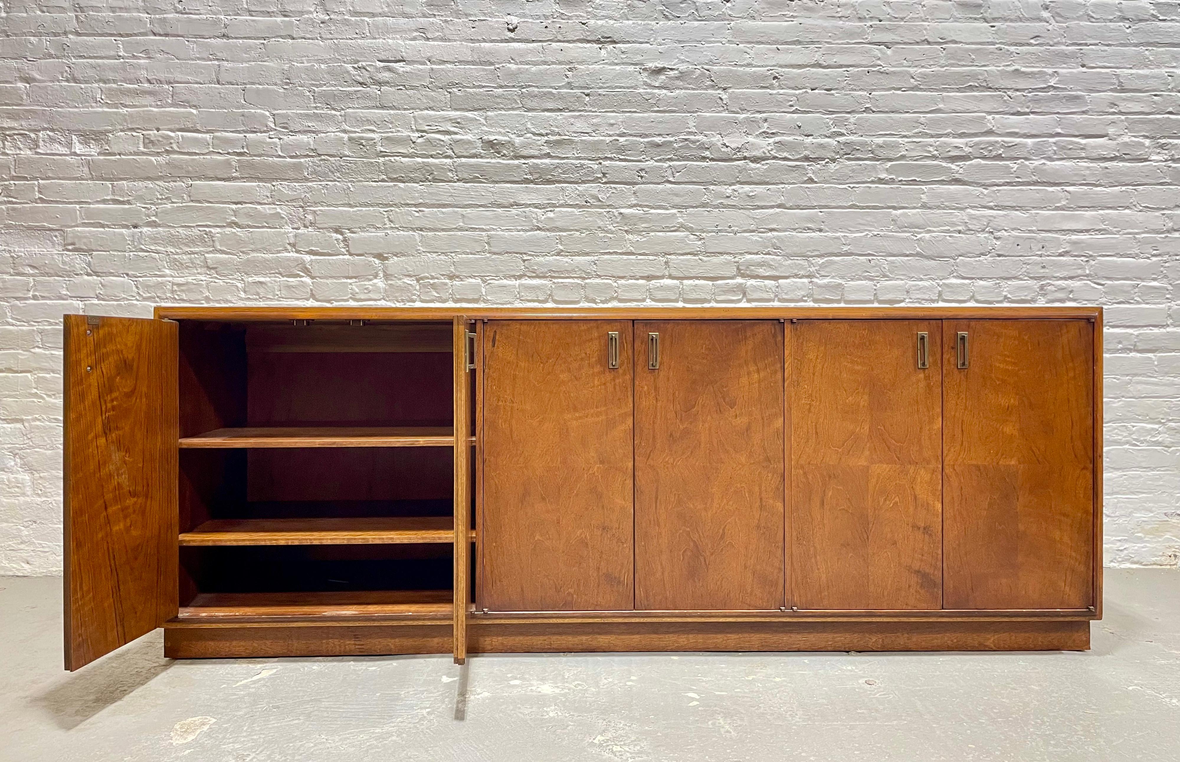 LONG + MAGNIFICENT Mid Century Modern Walnut CREDENZA / Media Stand / Sideboard  In Good Condition For Sale In Weehawken, NJ