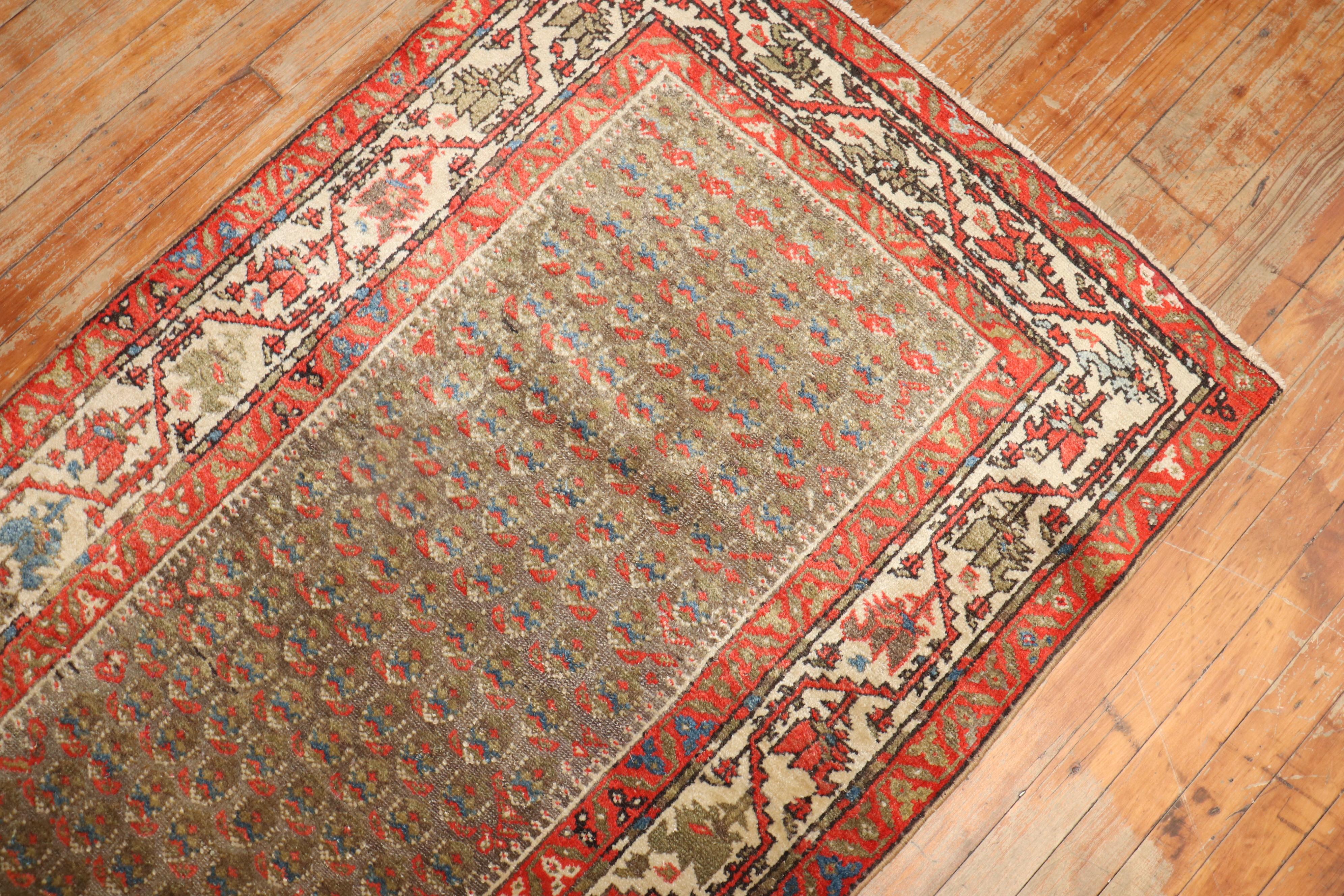 Long tapis de couloir persan ancien Malayer en vente 4