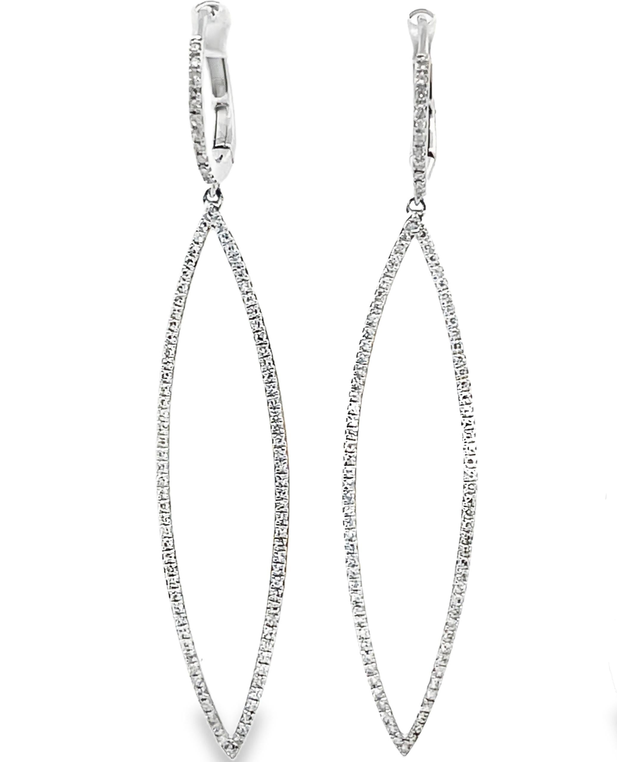 Contemporaneo Orecchini a goccia lunghi con diamanti e marquise in oro bianco 14K con chiusura a strappo in vendita