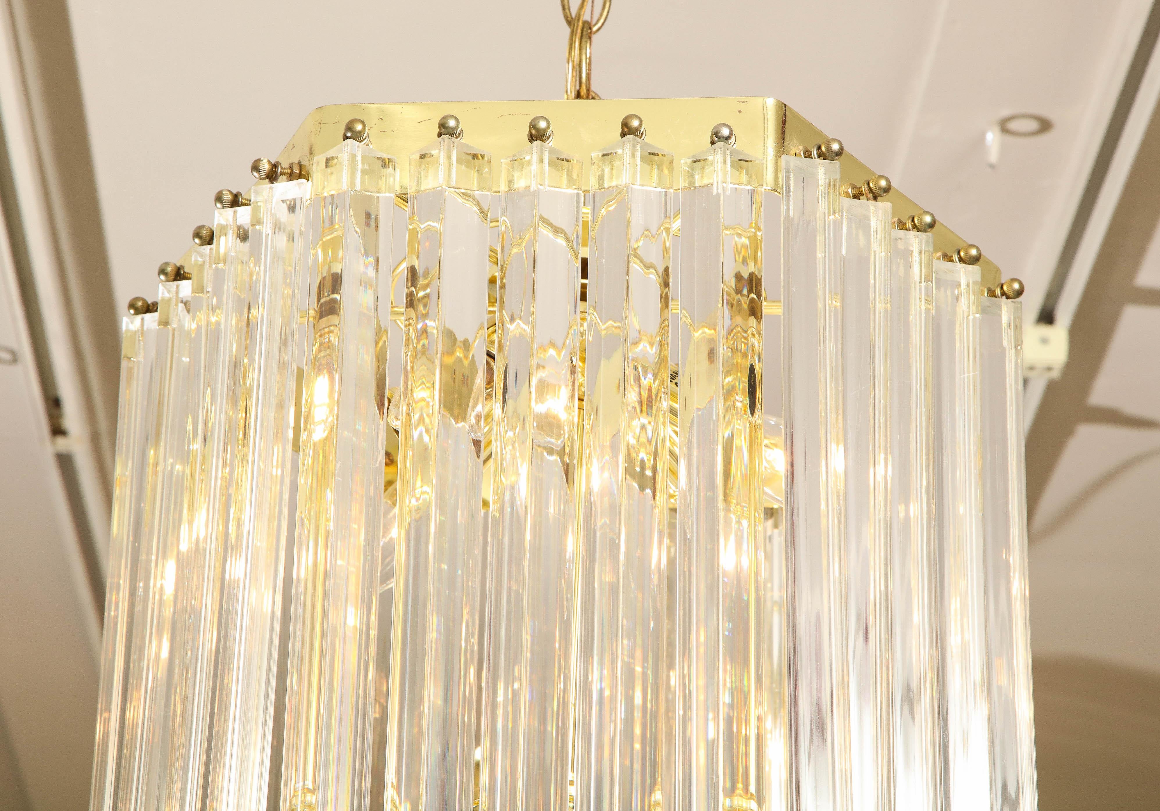 Long Mid-Century Curved Lucite Ribbon Chandelier in Brass For Sale 2