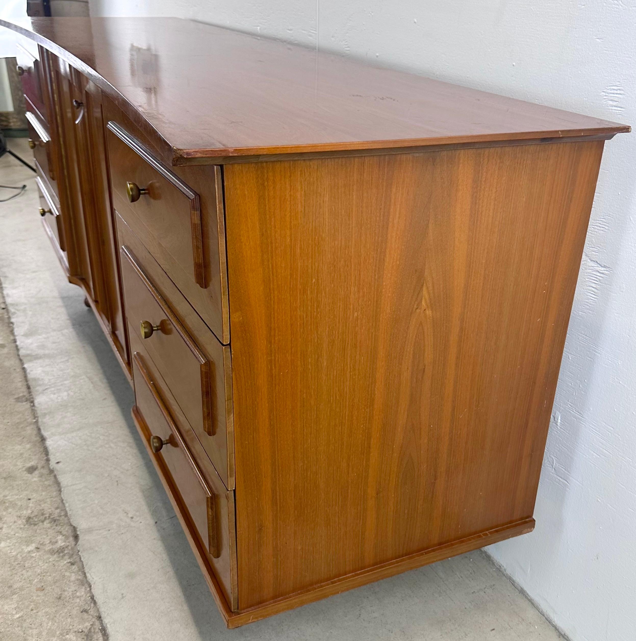Long Mid-Century Lowboy Walnut Dresser In Good Condition For Sale In Trenton, NJ