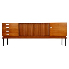 lang Mid Century Modern Deutsch Nussbaum  Sideboard von Famöla Möbel , 1950er Jahre