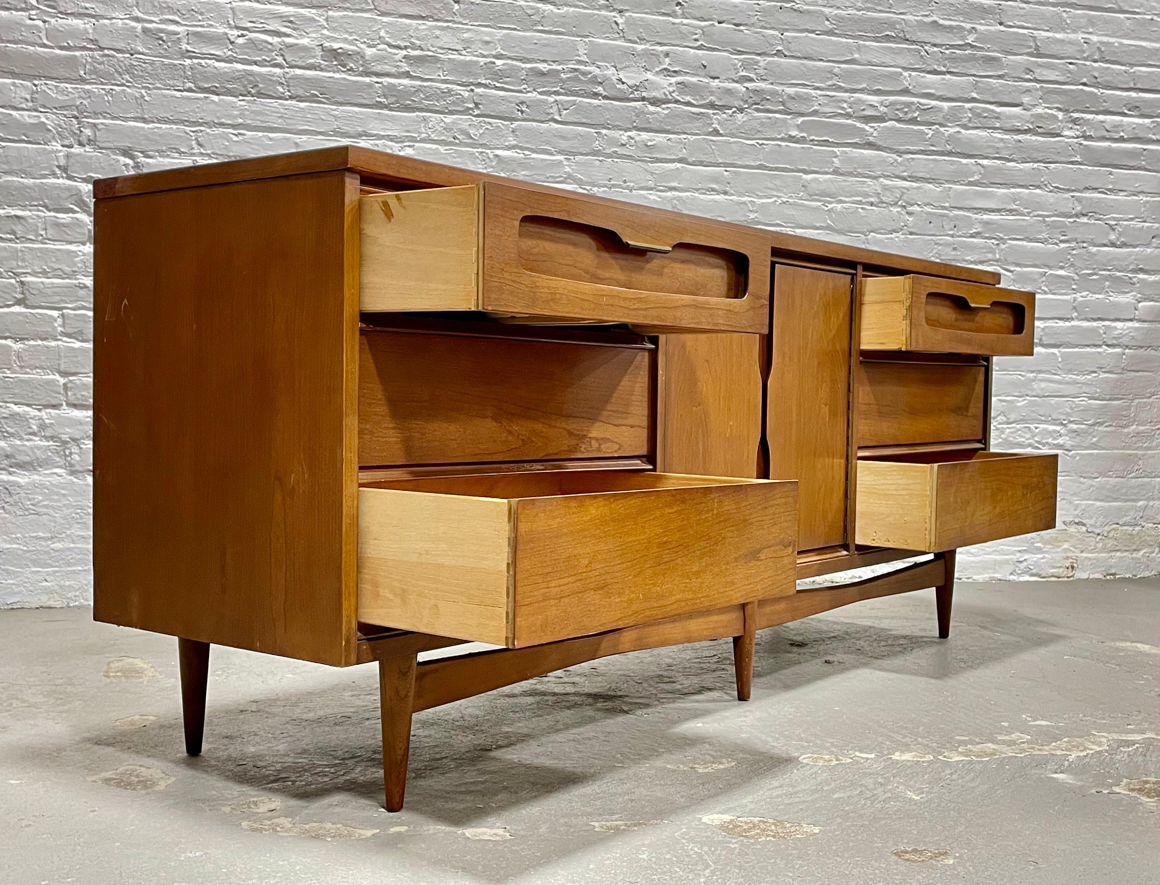 Mid-20th Century Long Mid-Century Modern Walnut Dresser by Bassett Furniture Co., C. 1960s