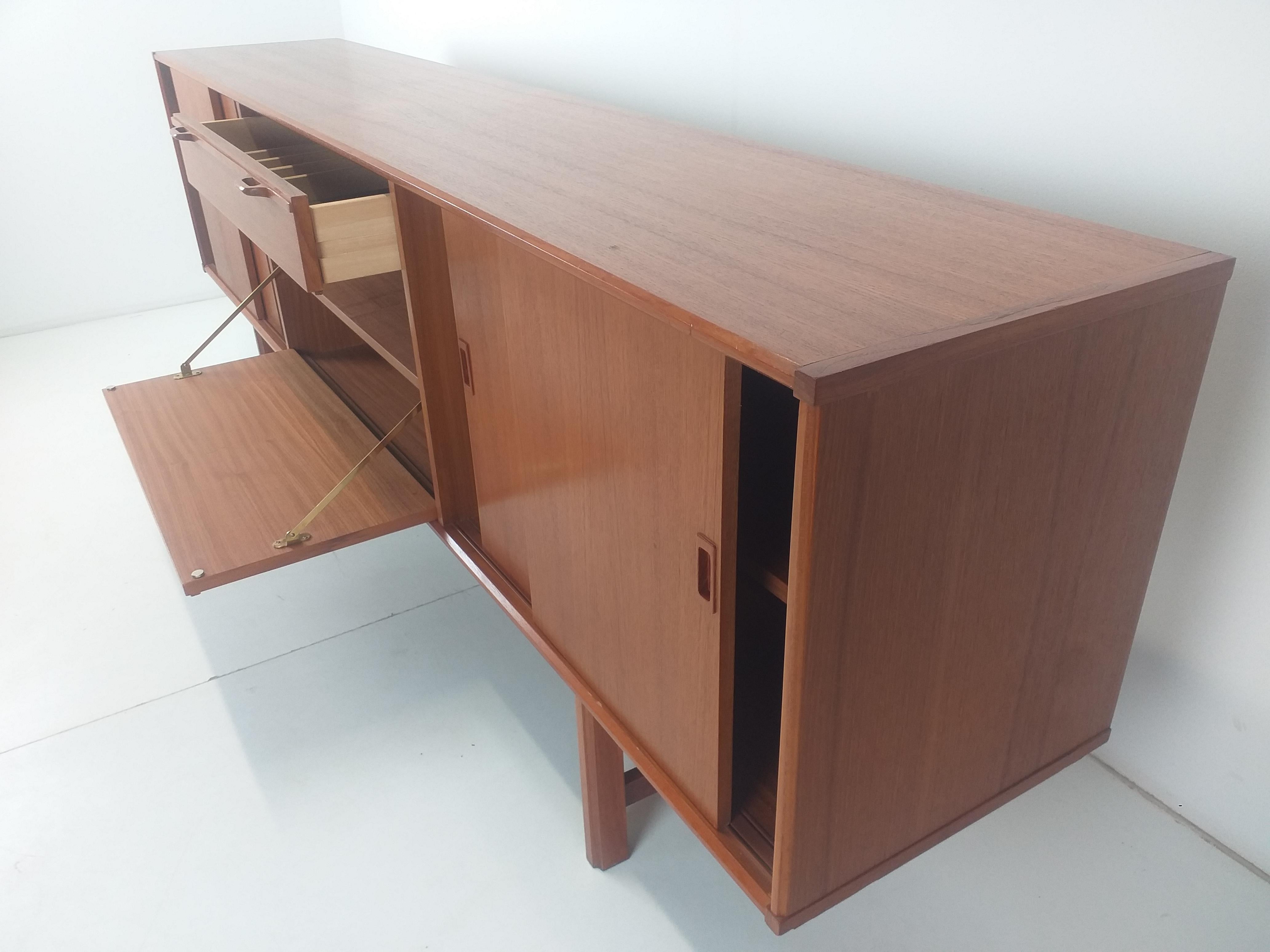Long Midcentury Sideboard Fristho, 1960s For Sale 6
