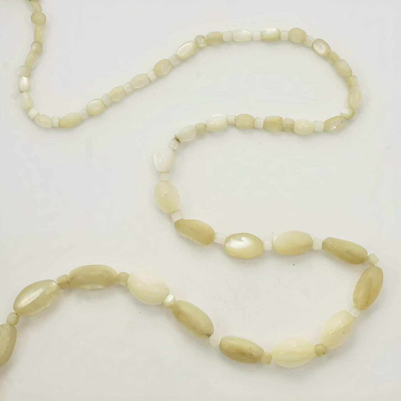 Long Mother of Pearl Bead Necklace For Sale 1