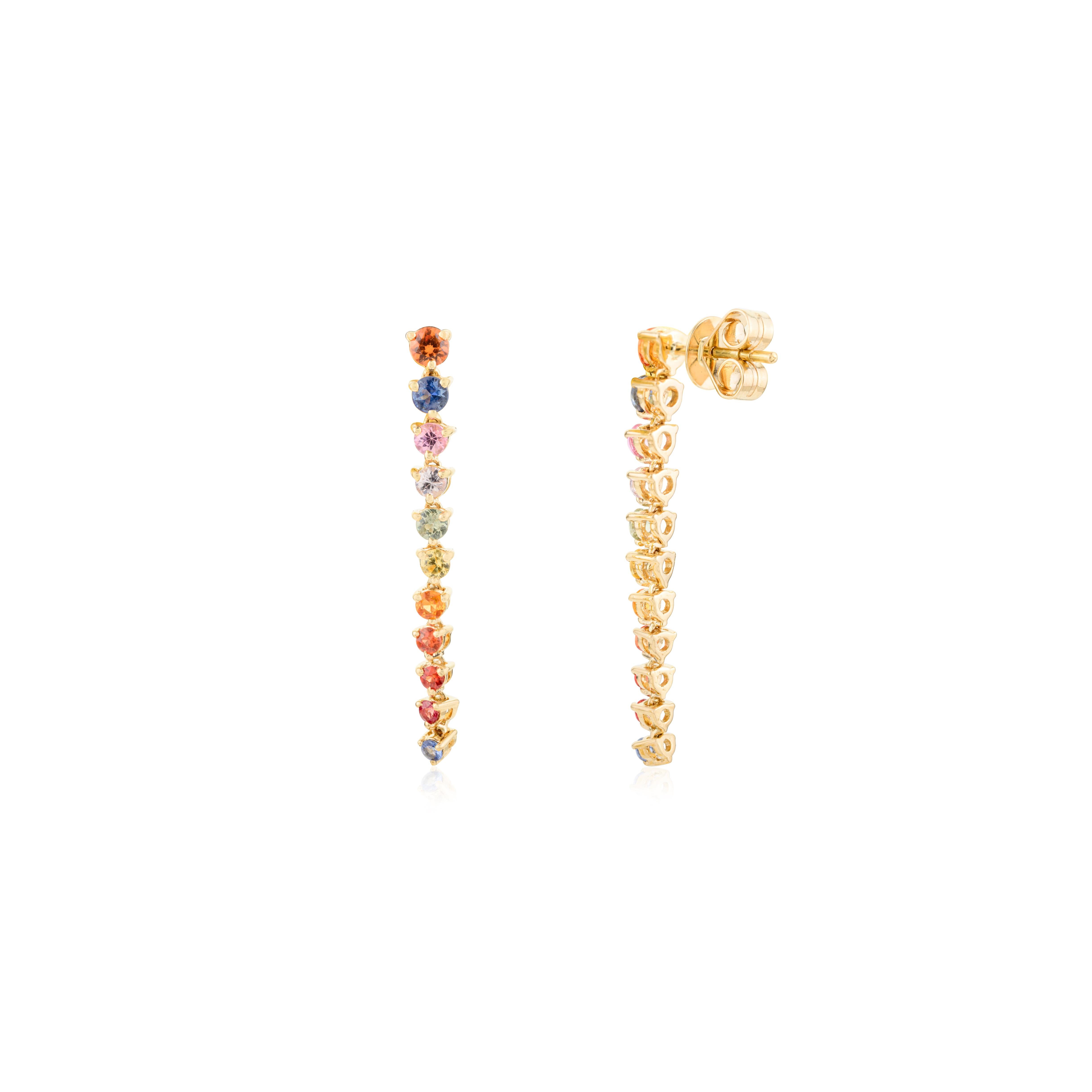 Boucles d'oreilles pendantes en or jaune 18k avec saphirs multiples Cadeau de haute joaillerie Neuf - En vente à New York, NY