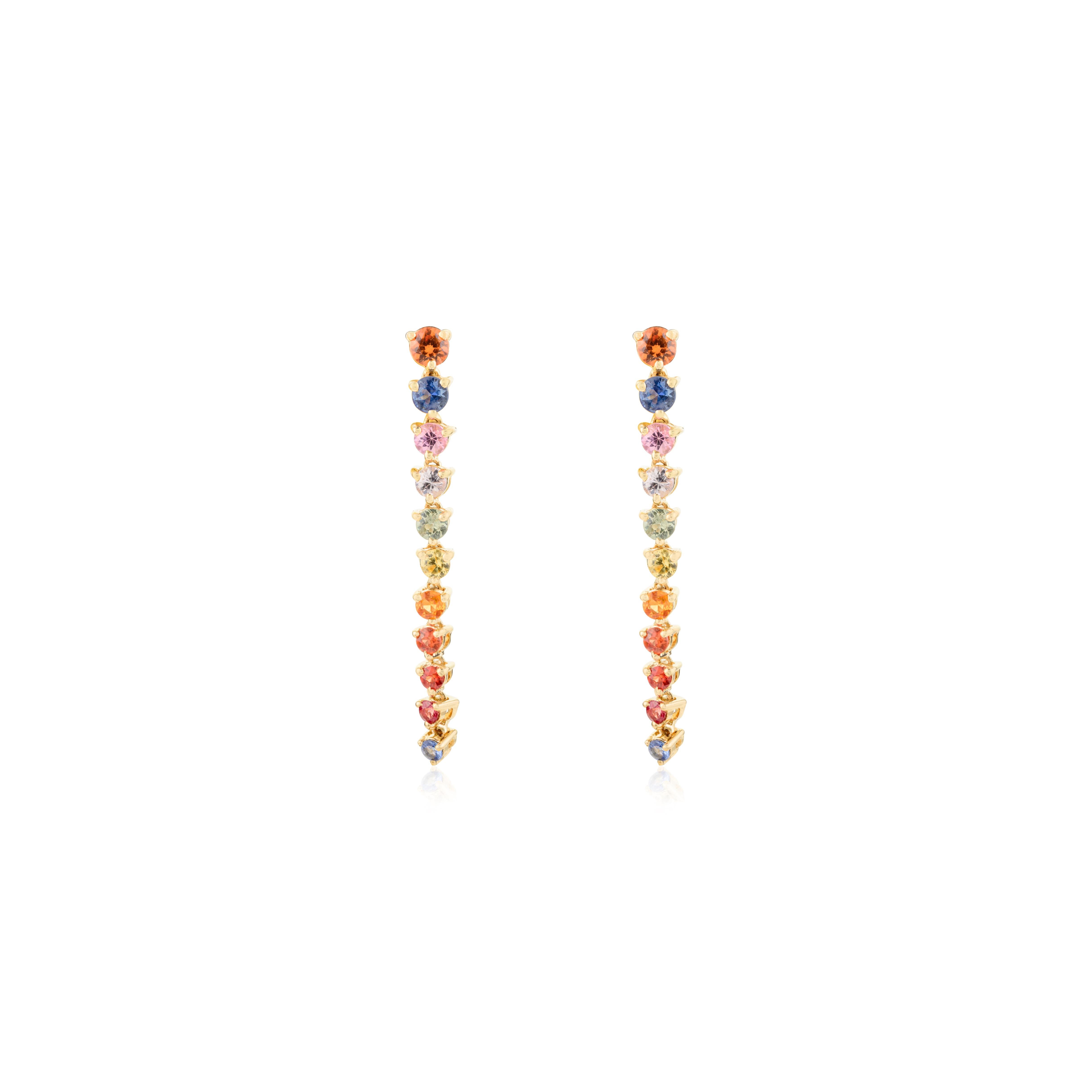 Boucles d'oreilles pendantes en or jaune 18k avec saphirs multiples Cadeau de haute joaillerie en vente 1