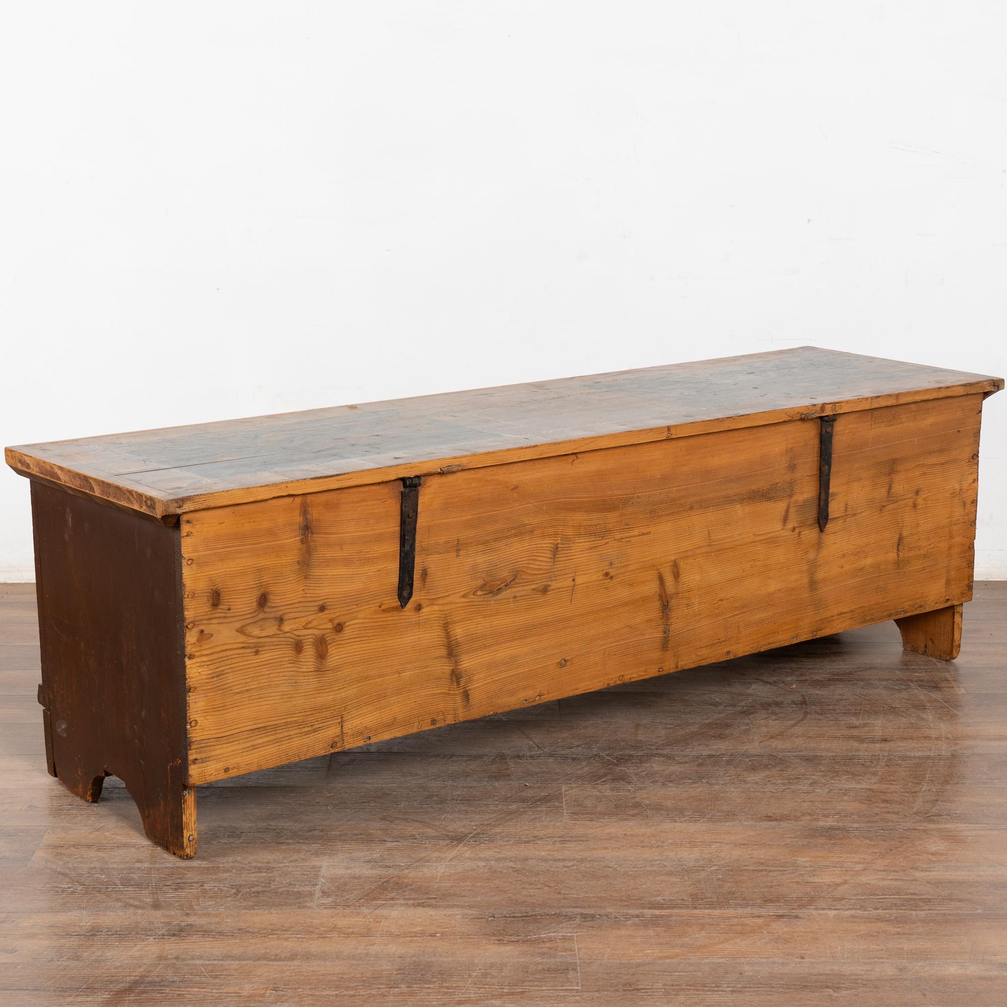 Long Narrow Original Painted Trunk Bench with Storage dated 1921 For Sale 10