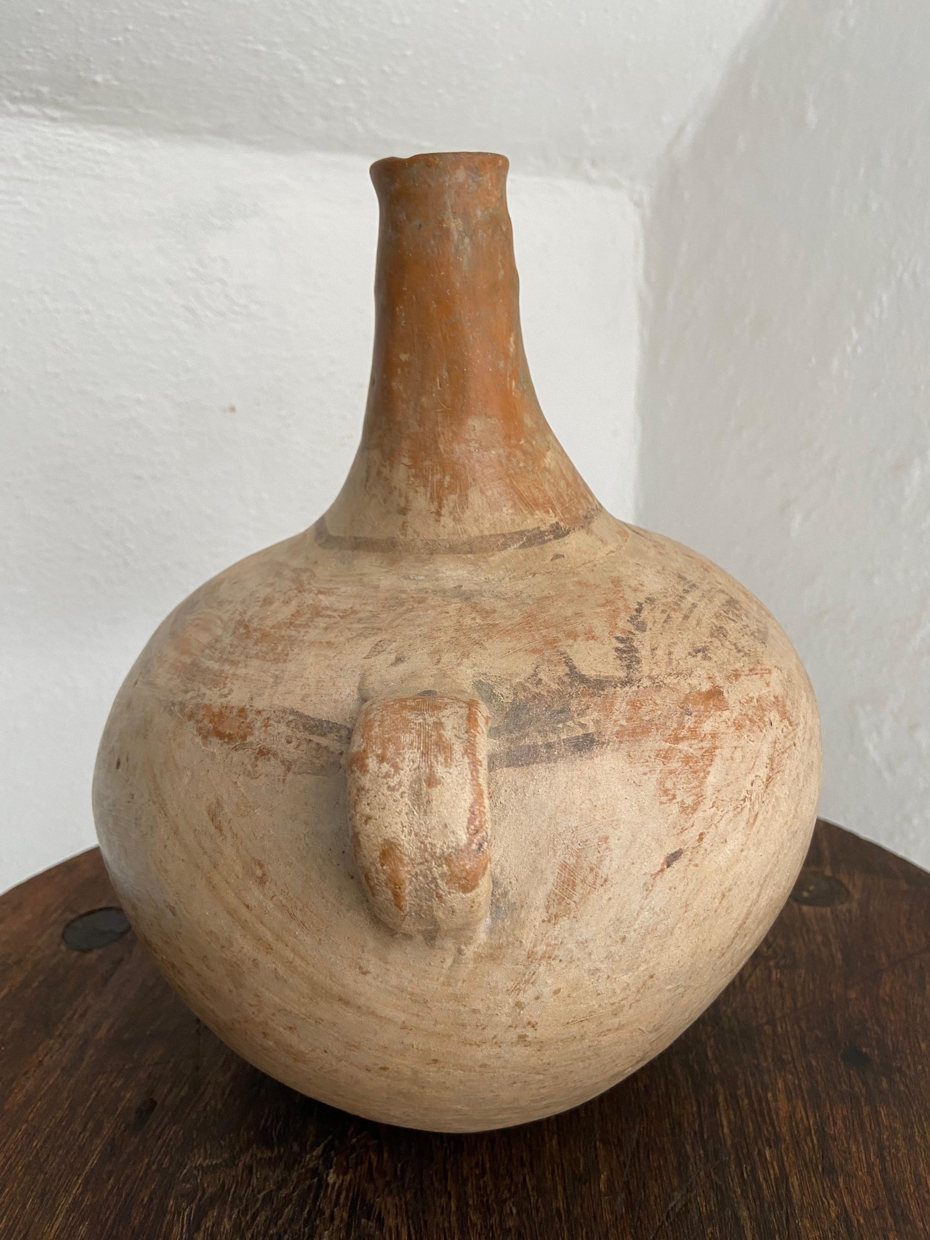Long Necked Water Pot from Mexico's Huasteca Region, circa 1960's In Fair Condition In San Miguel de Allende, Guanajuato