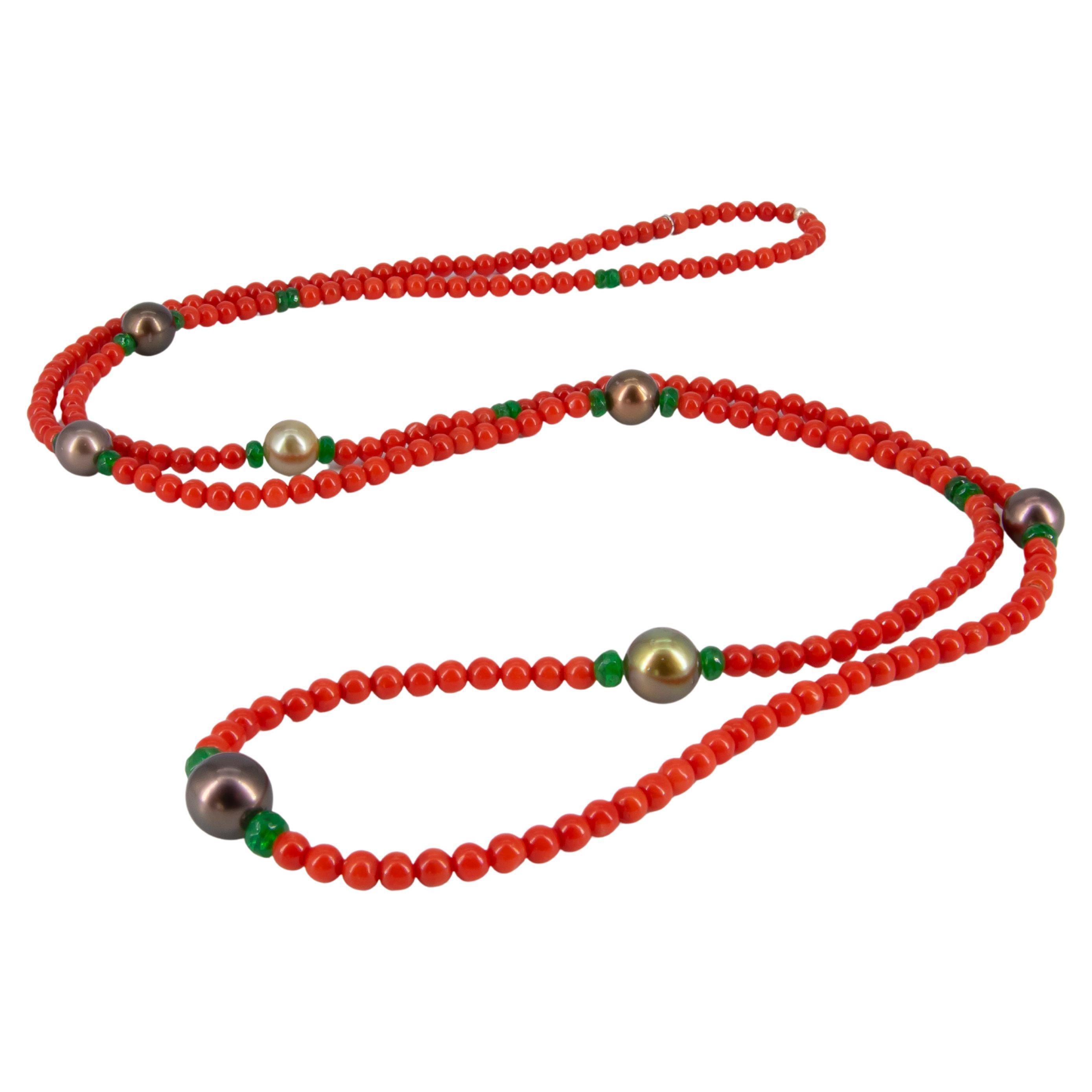 Lange Halskette mit Tsavorit- und Tahiti-Perlen