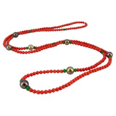 Long Necklace with coral beads, tsavorites and Tahiti pearls