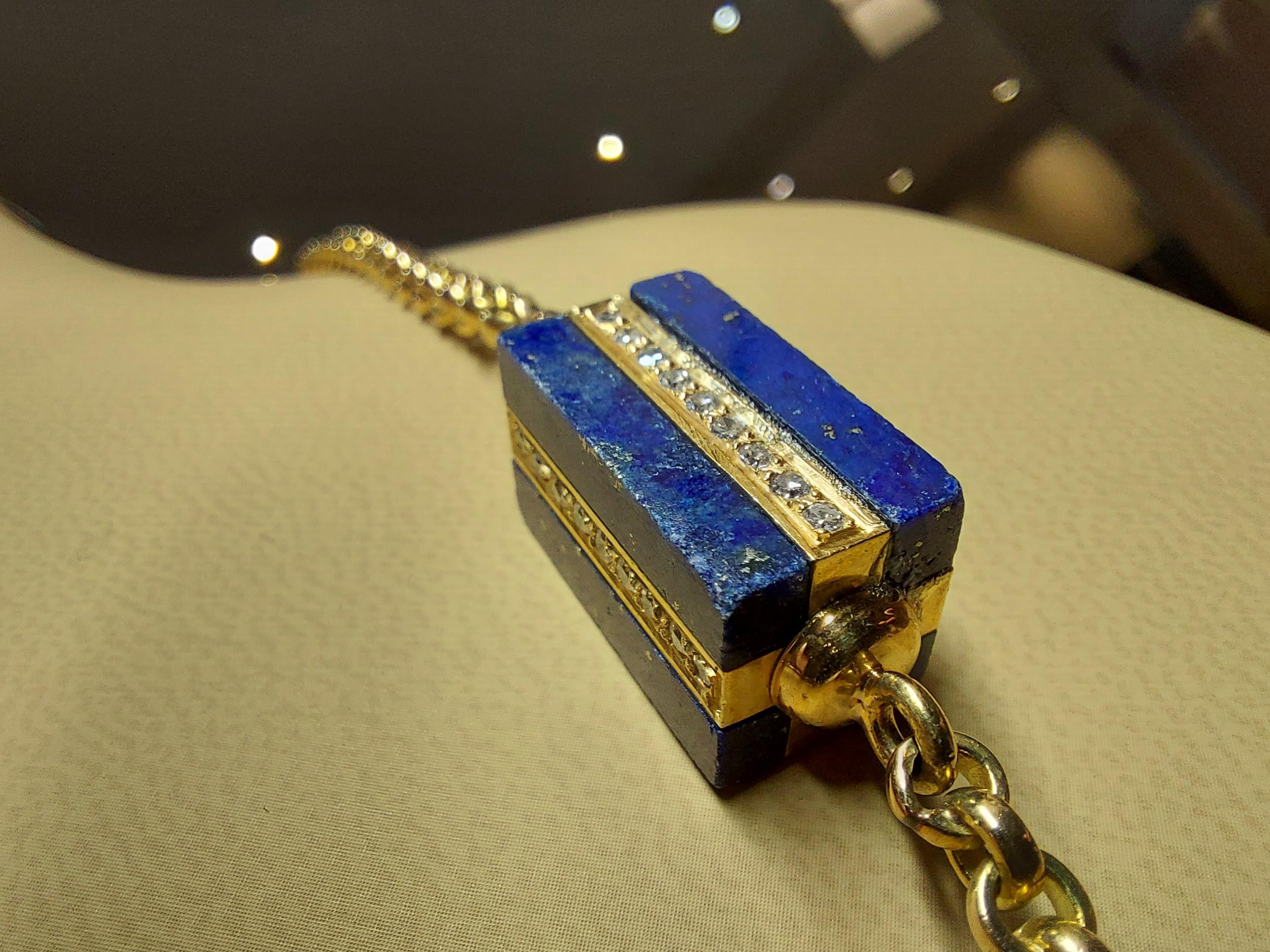 Long Necklace with Lapis Lazuli and 4.32 Ct Diamonds, Estate Sultan Oman Qaboos For Sale 6