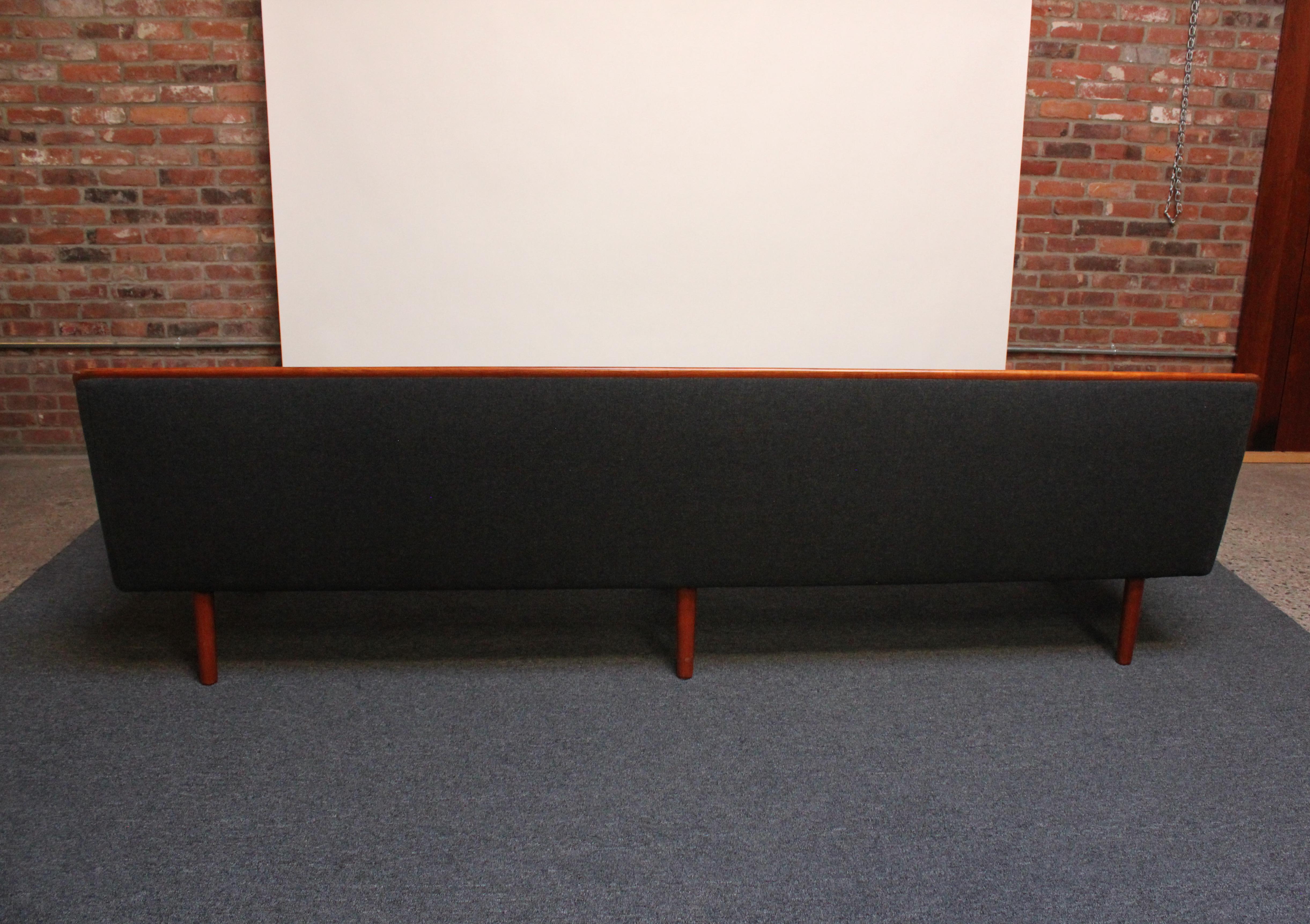 Long Norwegian Modern Exposed Teak Sofa with Original Upholstery For Sale 4