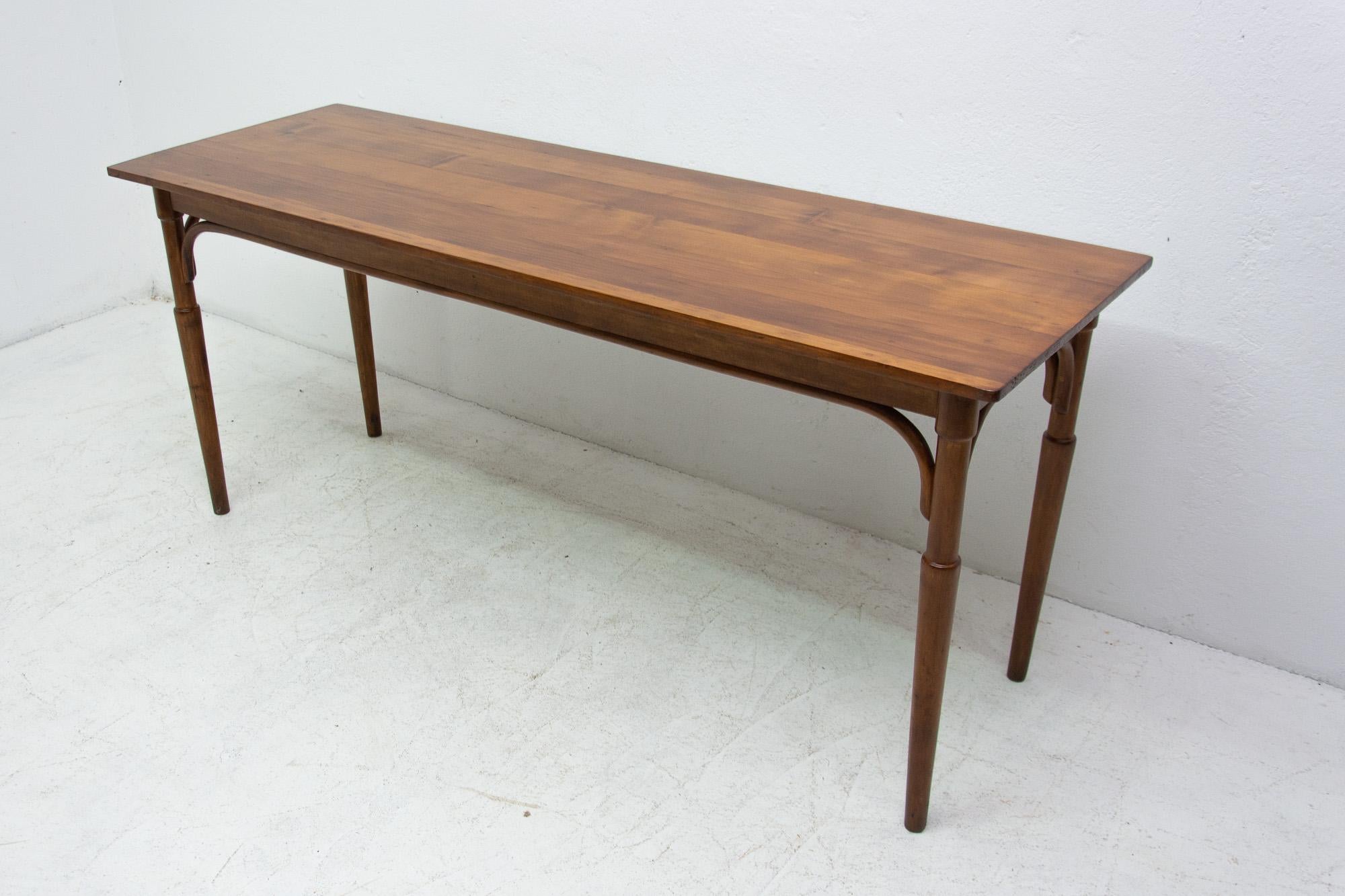 Long Occasional Coffee Table in the Thonet Style, 1920s, Bohemia In Good Condition In Prague 8, CZ
