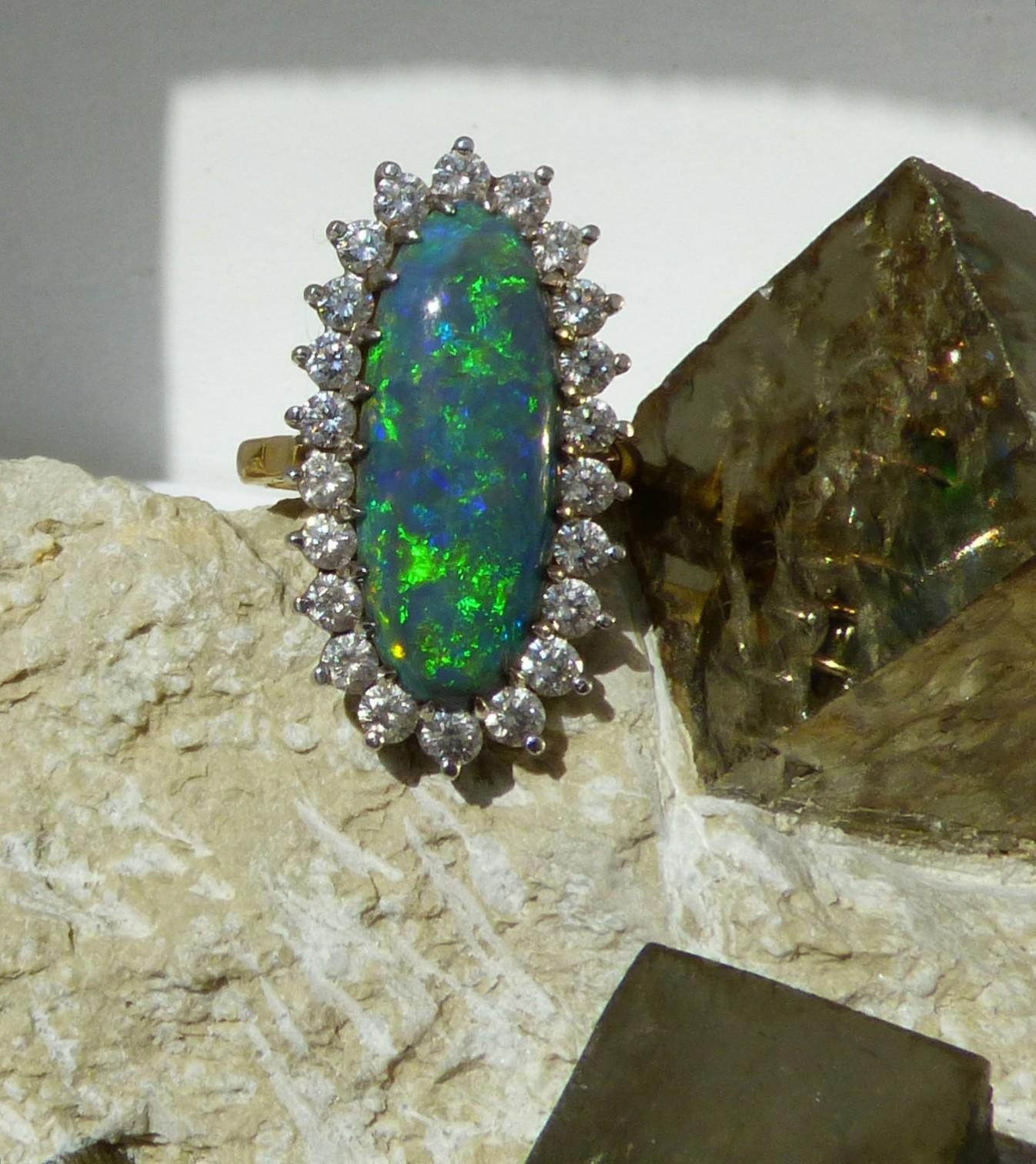 Long Oval Black Opal Cluster Ring In New Condition For Sale In Dublin, IE