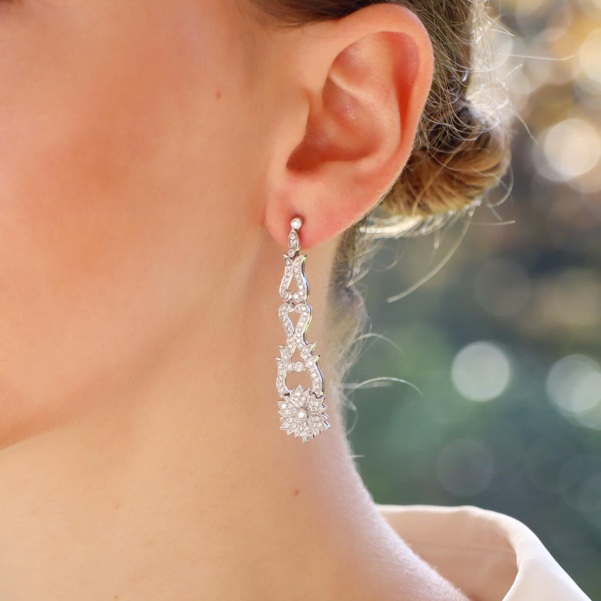 Mixed Cut Long Pair of Diamond Pendant Earrings 2.85ct For Sale