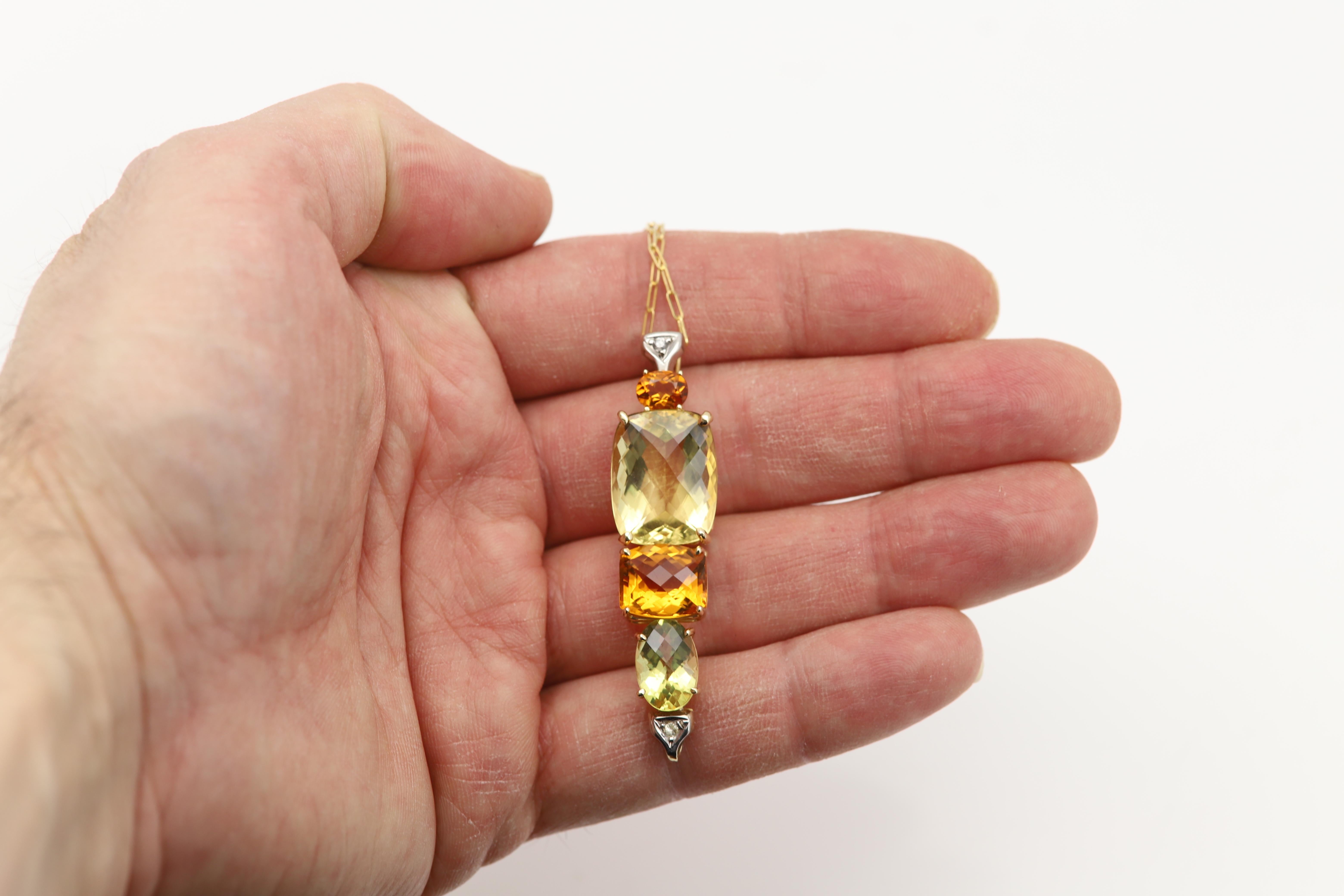 Langer Anhänger Brilliant Citrin Lemon und orangefarbene Edelsteine 14 Karat im Angebot 2