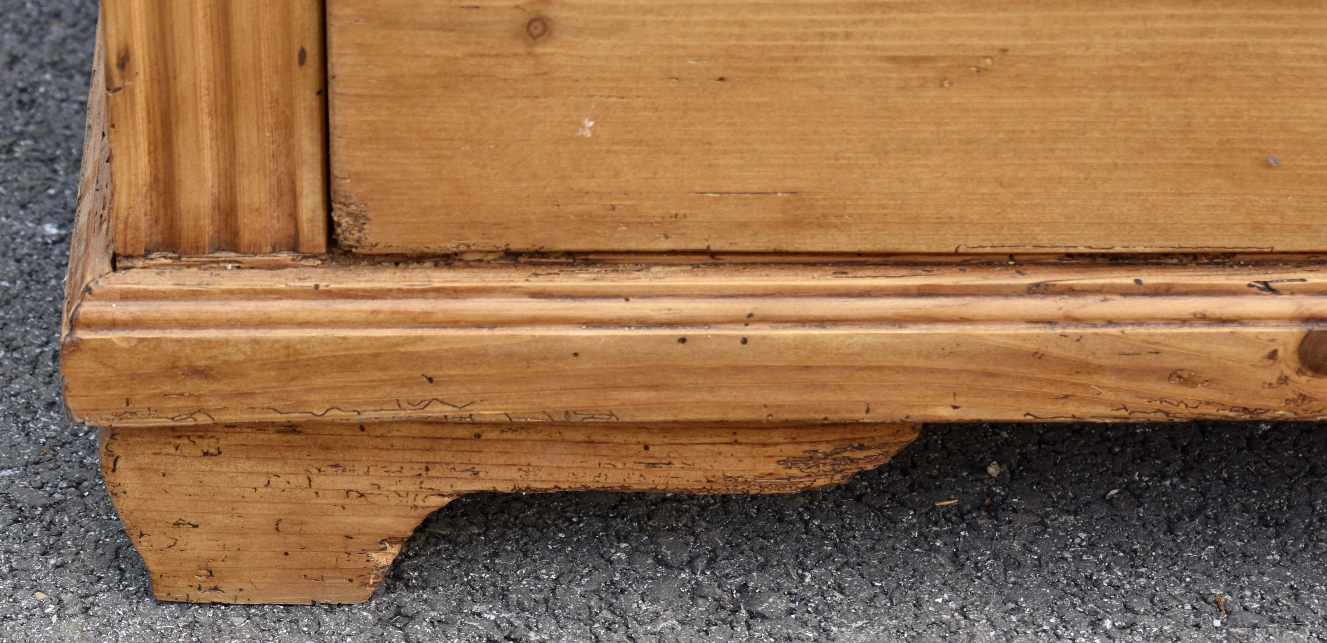 Long Pine Chest of Three Drawers 4