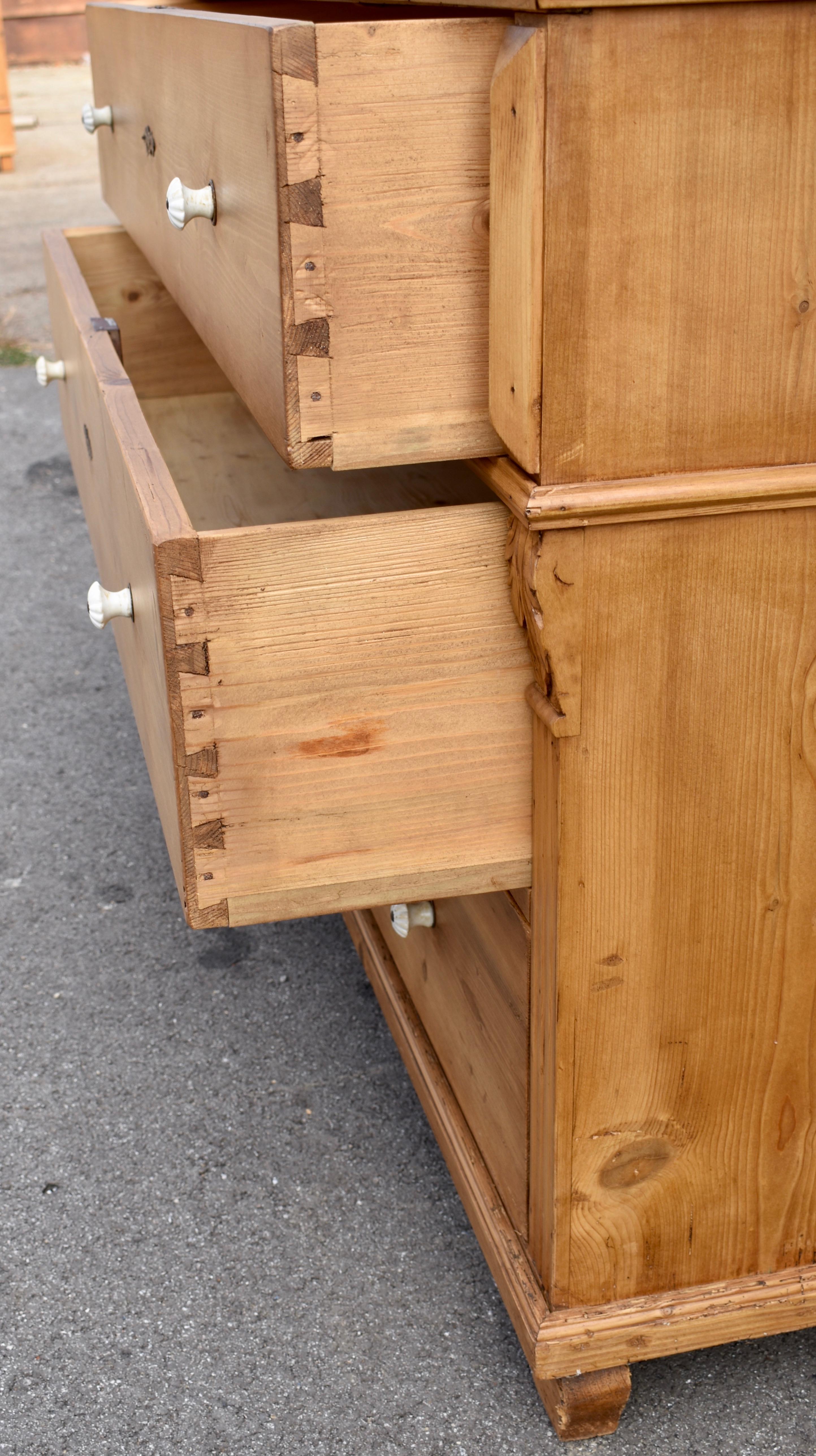 Long Pine Chest of Three Drawers 9