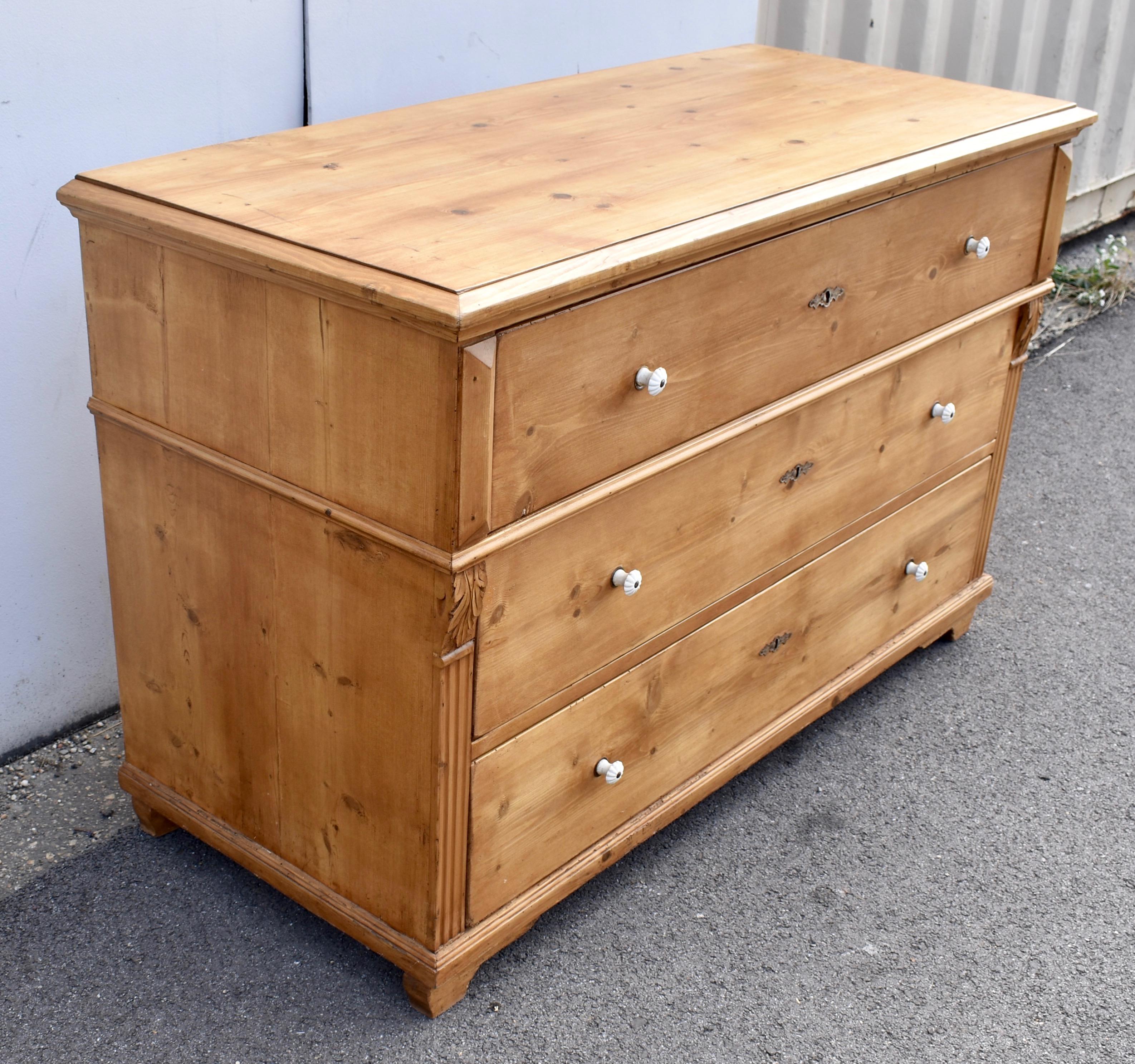 Country Long Pine Chest of Three Drawers