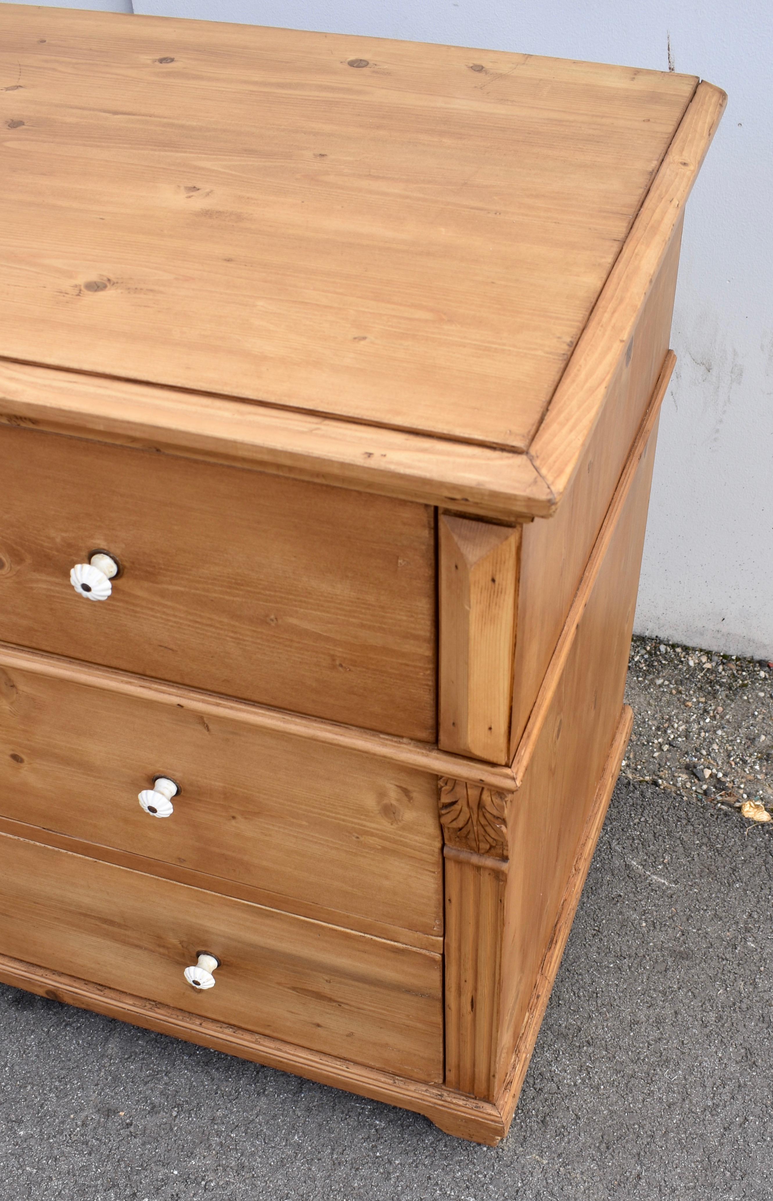 Long Pine Chest of Three Drawers 2