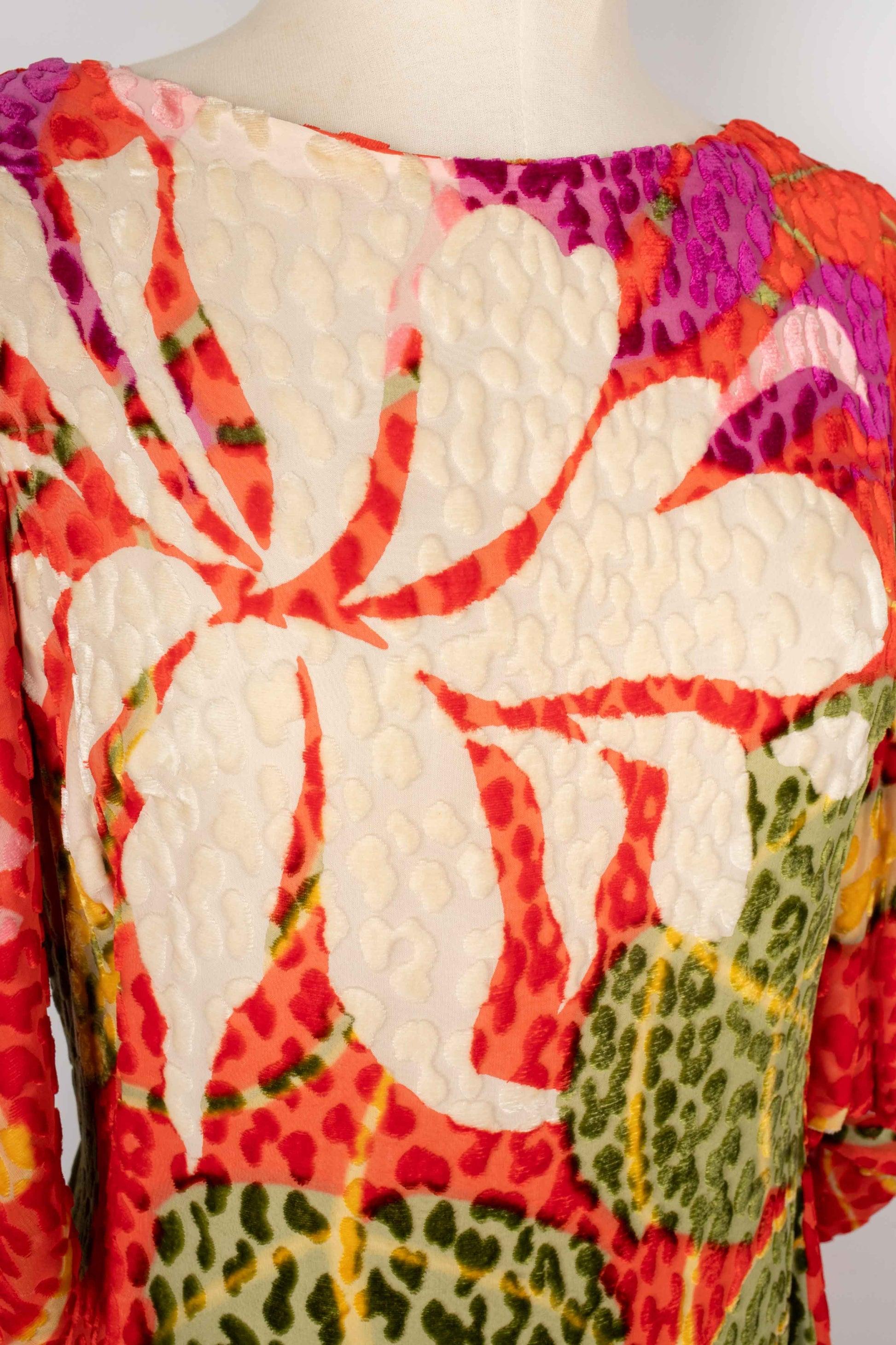 Robe longue en velours dévoré polychrome, 1970 Pour femmes en vente