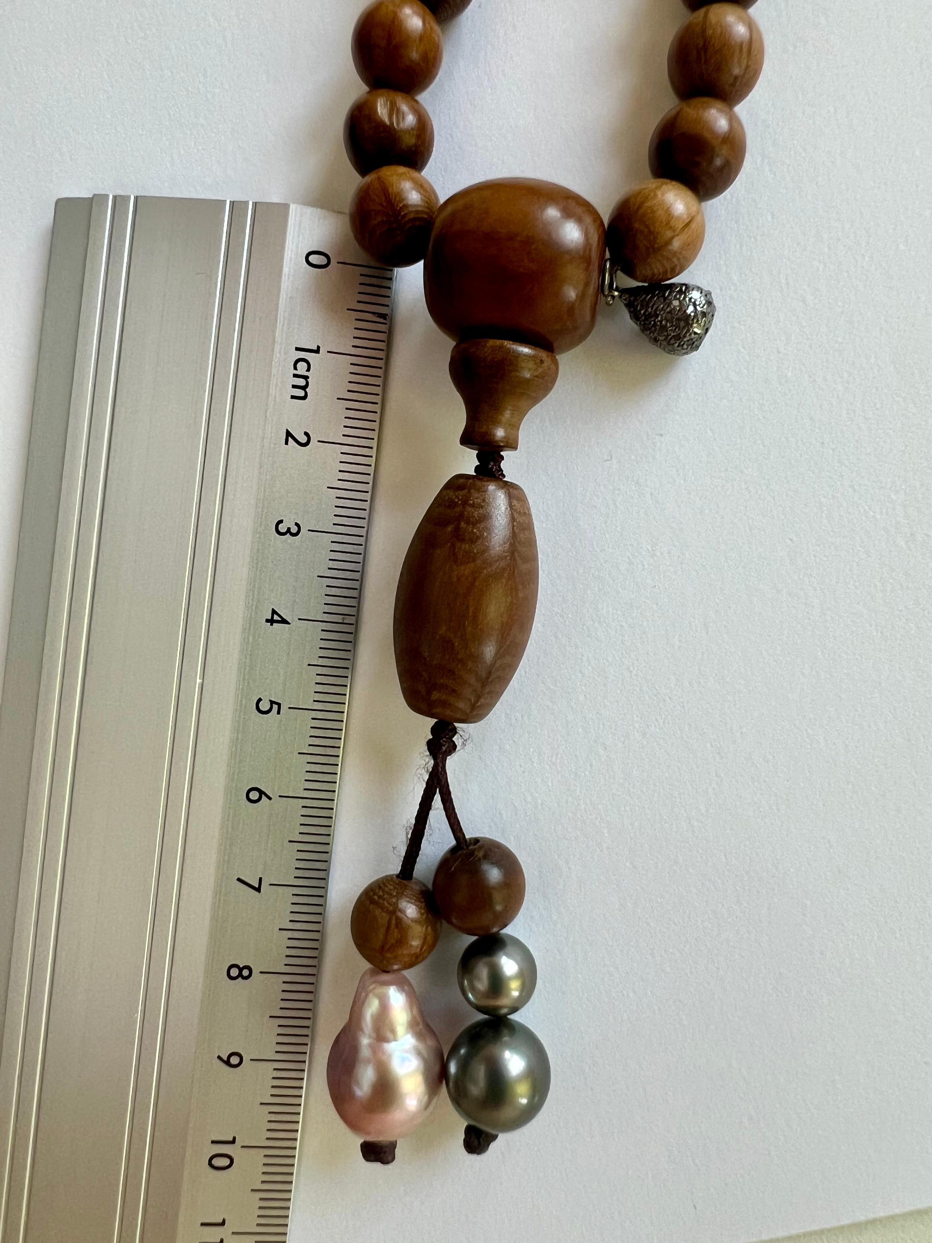 Long Prayer Necklace, Rosewood Beads, Turquoise, Pearls, Diamond Tassels In New Condition In Boostedt, SH