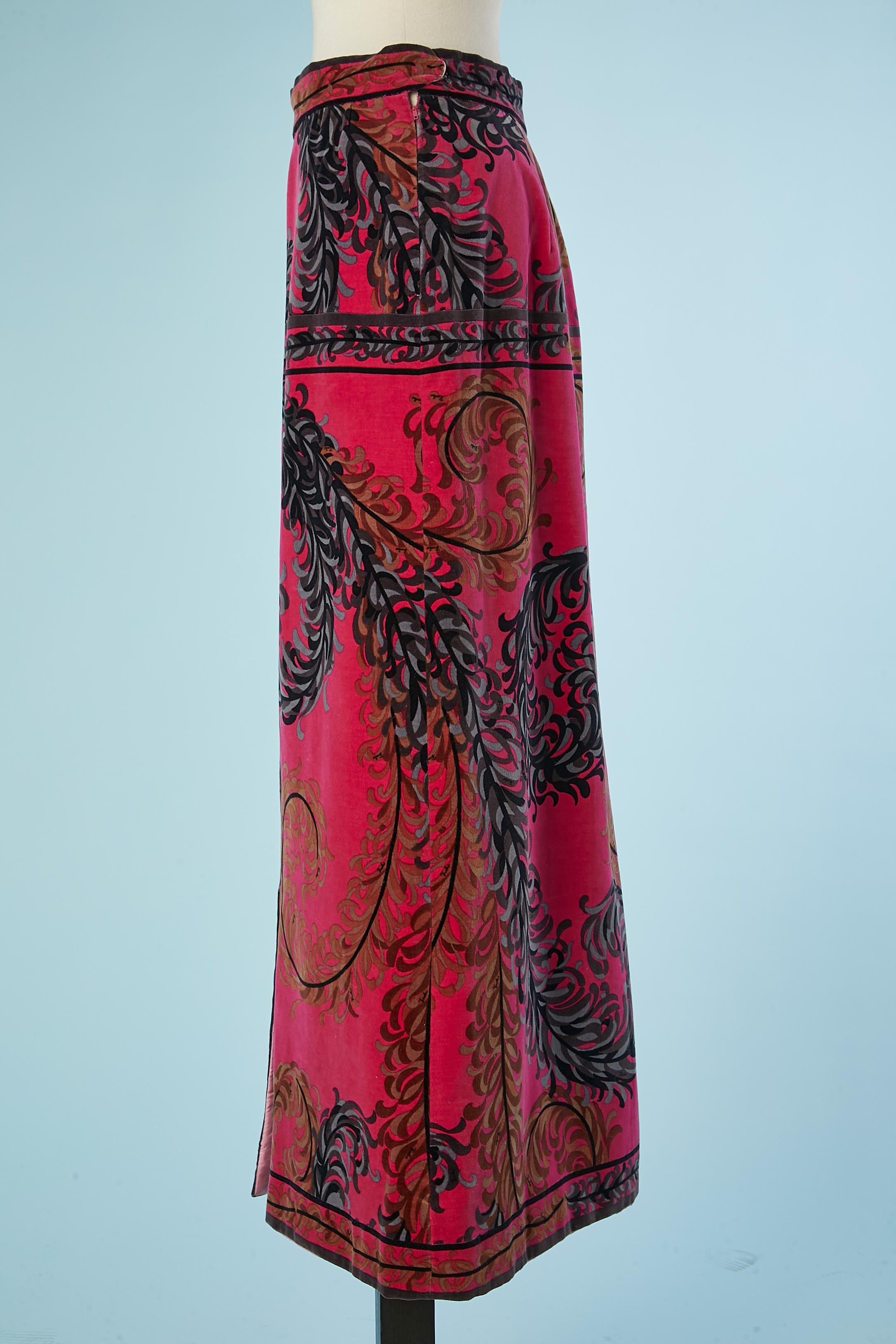 Long printed velvet skirt with split in the middle front Emilio Pucci for Saks  In Excellent Condition For Sale In Saint-Ouen-Sur-Seine, FR