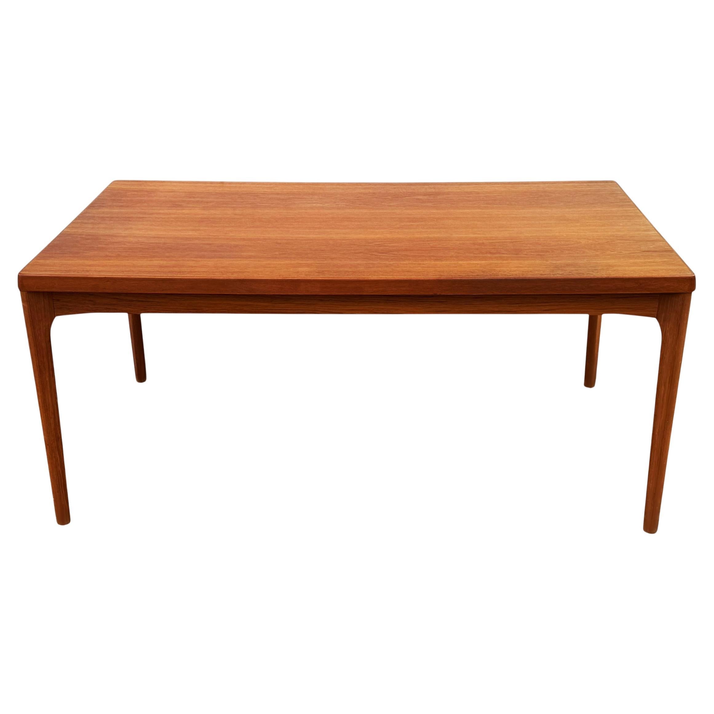 Long Rectangular Midcentury Danish Modern Extendable Dining Table in Teak For Sale