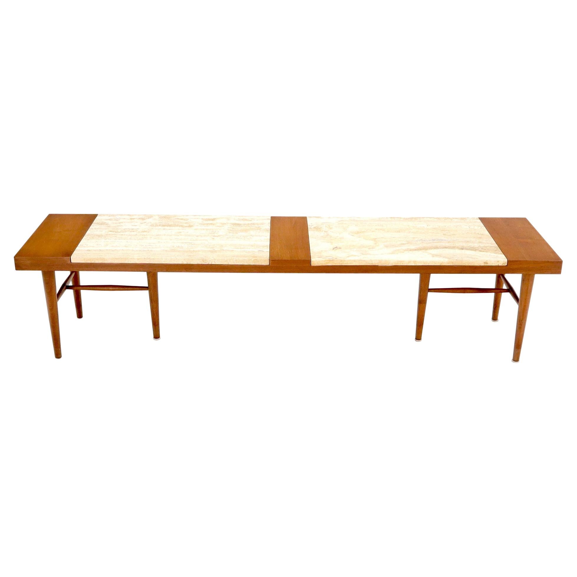 Table basse longue rectangulaire en noyer avec deux inserts en travertin en vente